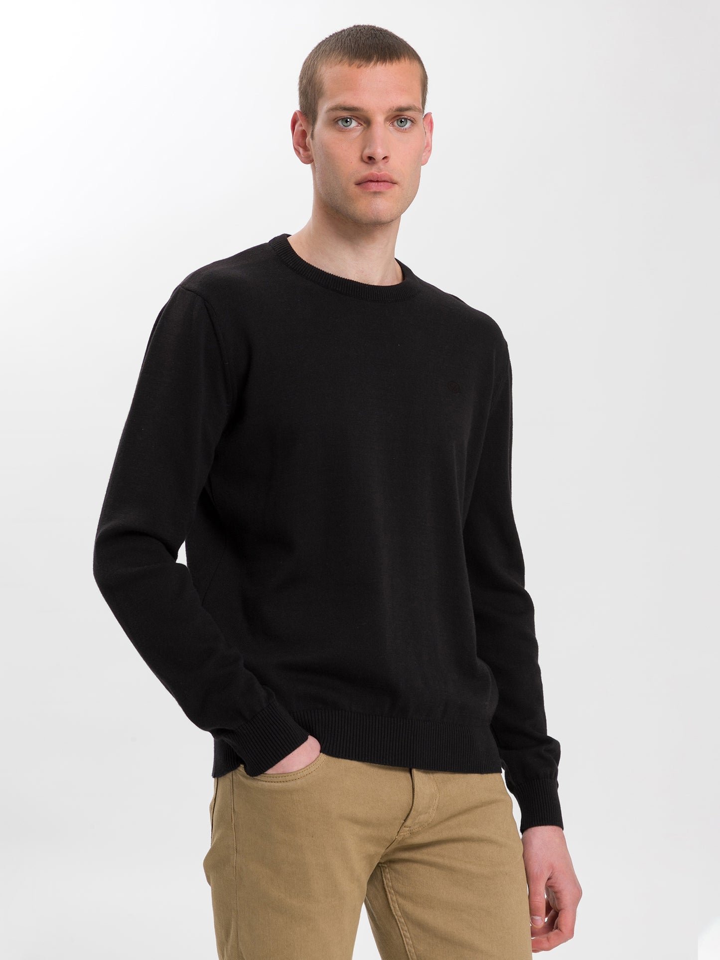 Men s regular fine knit sweater black CROSS JEANS