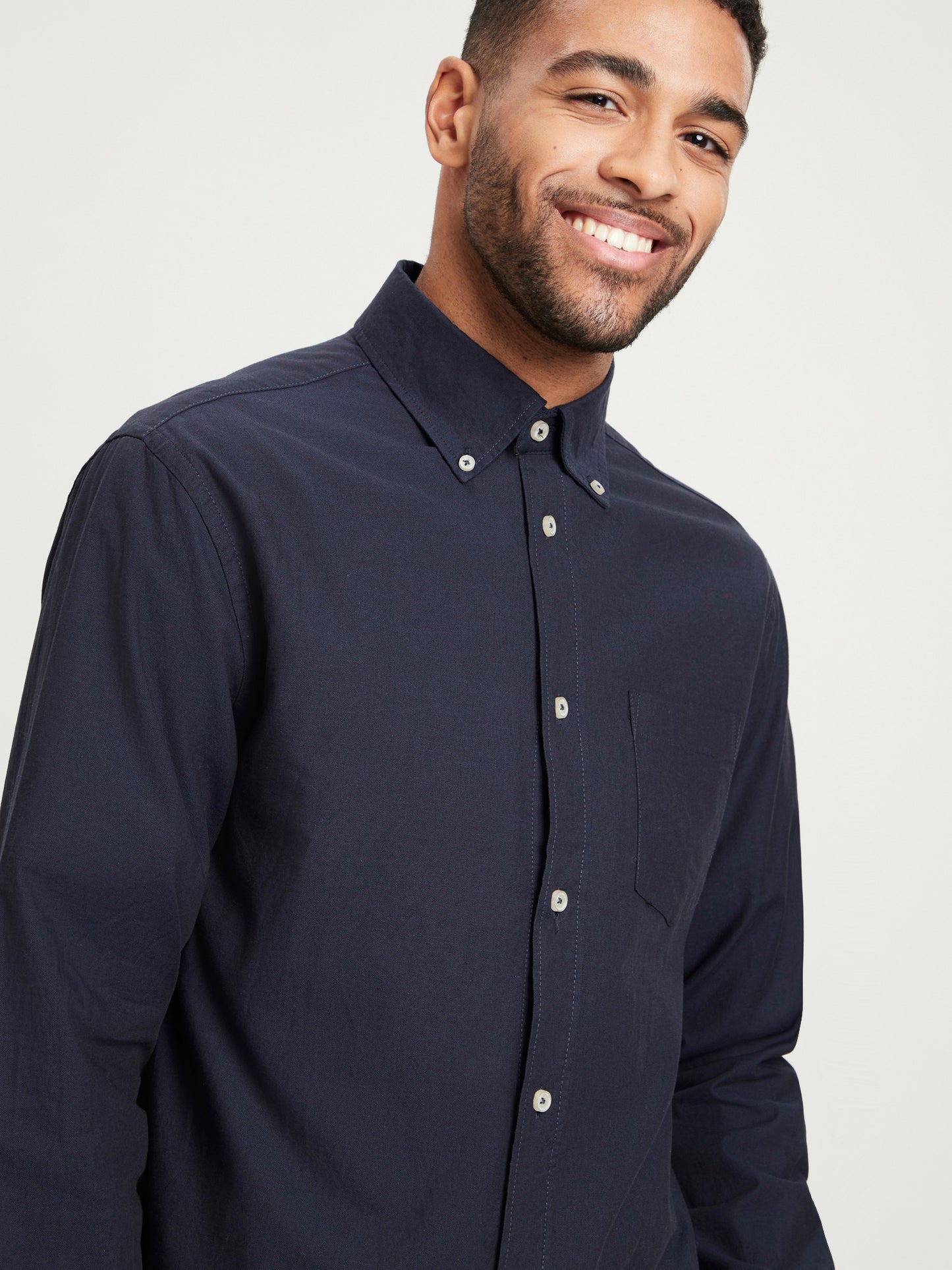 Herren Regular Langarmhemd navyblau