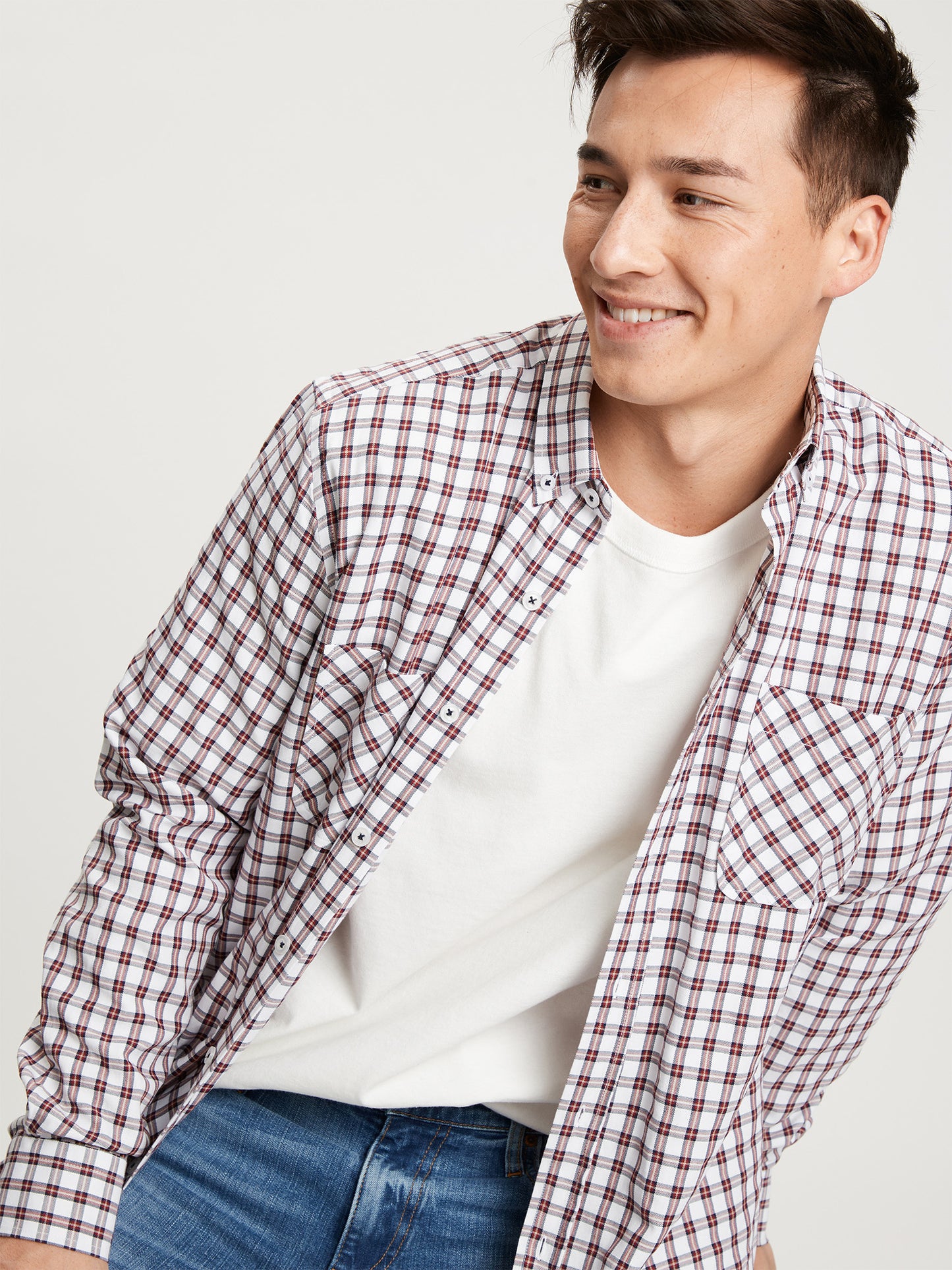 Men's regular long-sleeved shirt checked dark red.