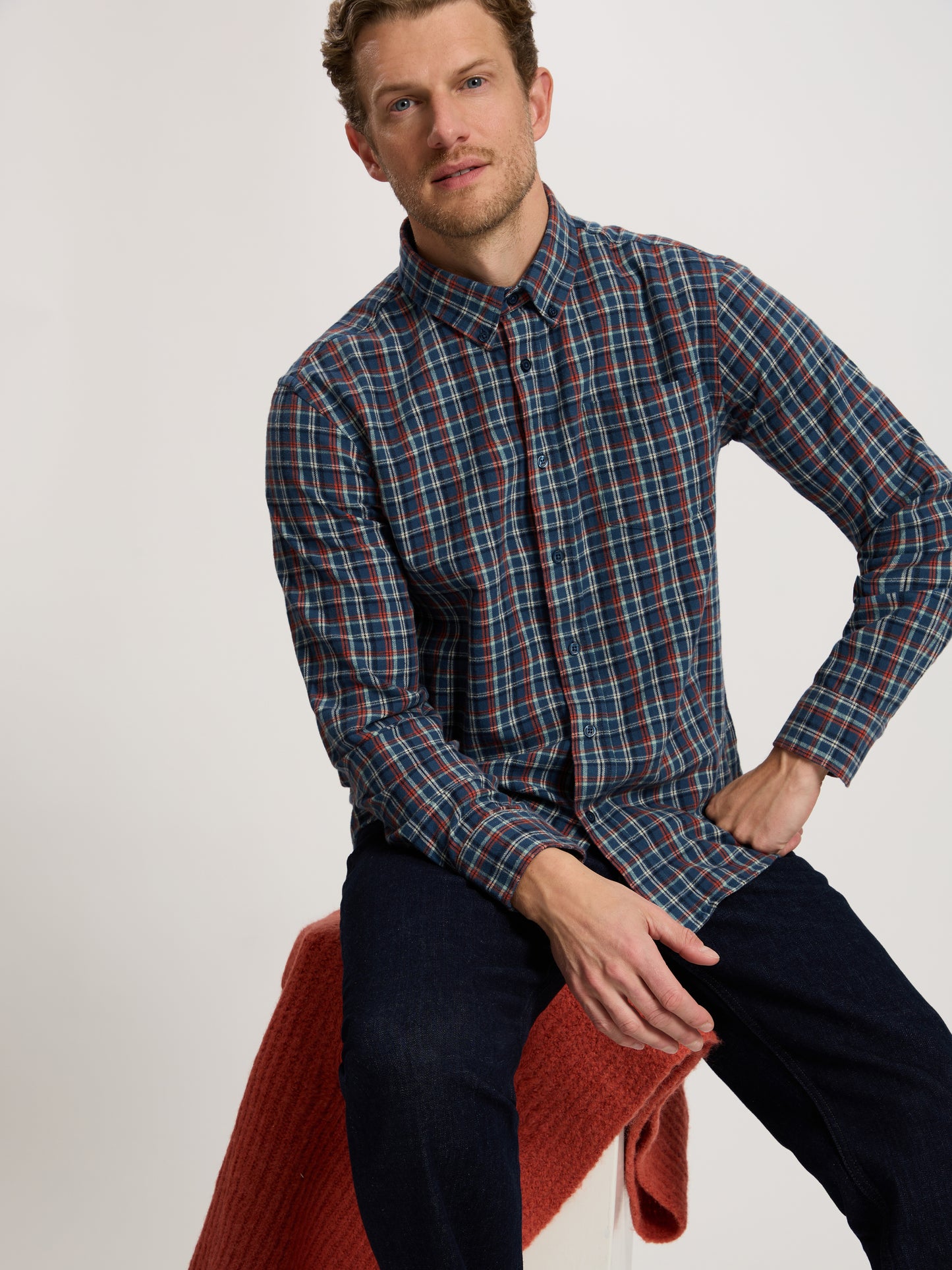 Herren Regular Langarmhemd blau-rot kariert