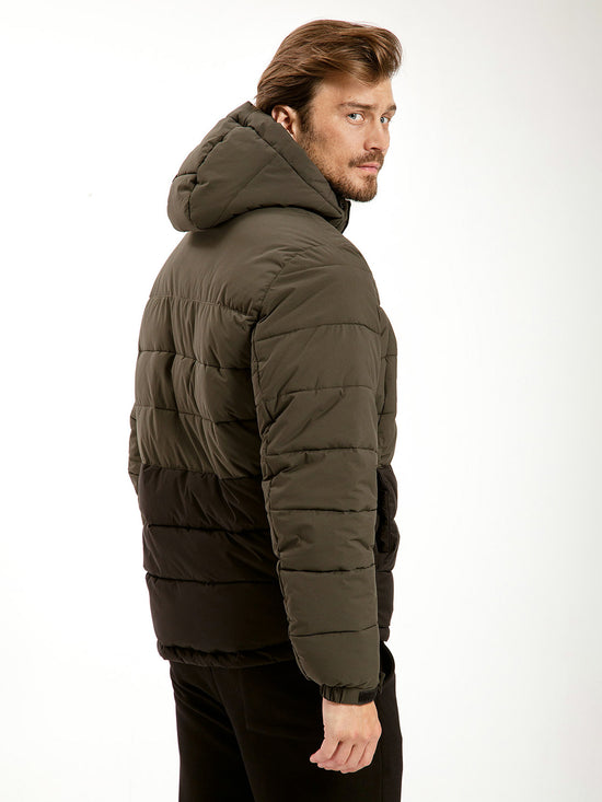 Men's regular winter jacket in color block green/black
