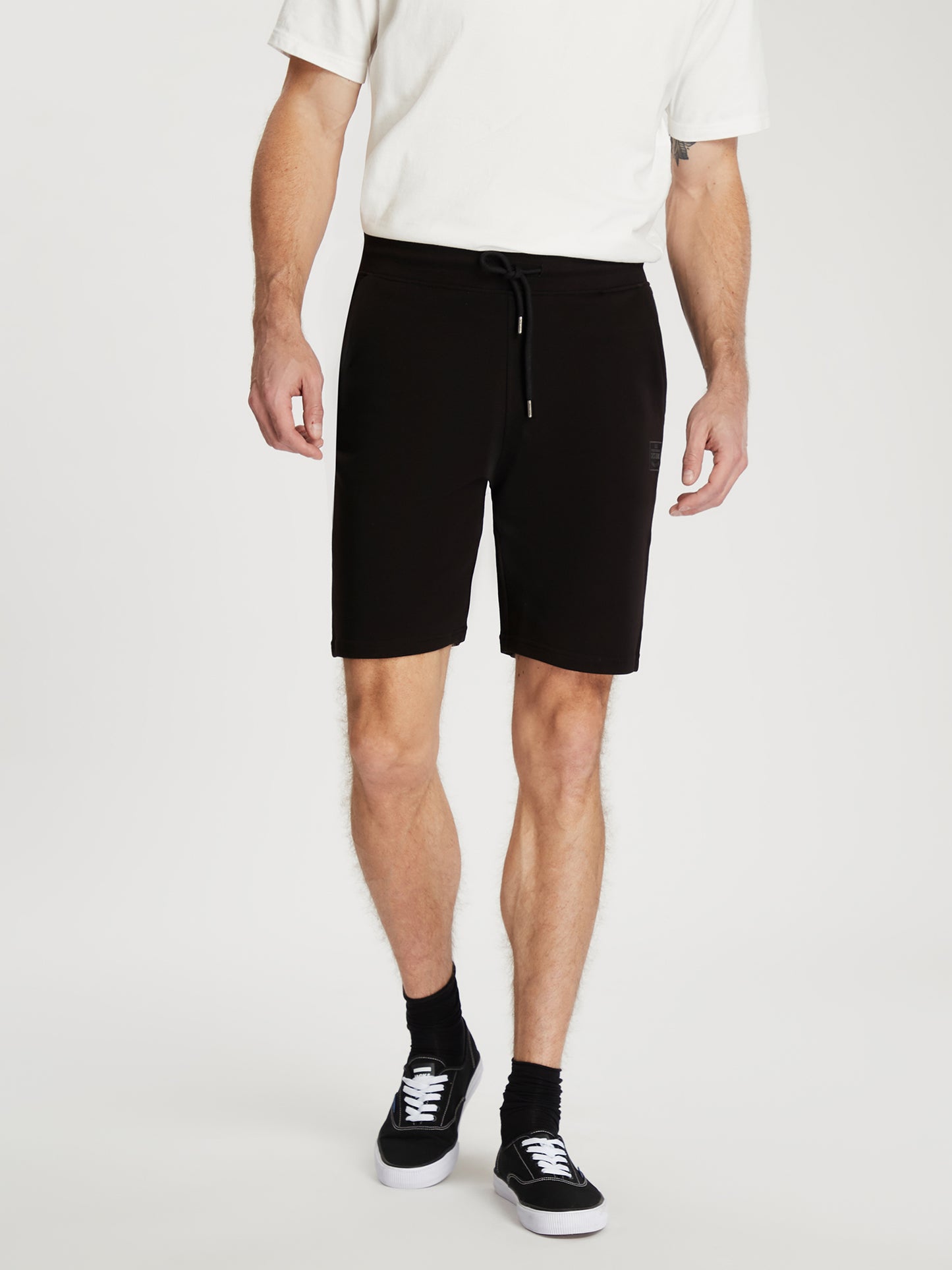 Herren Regular Shorts in schwarz