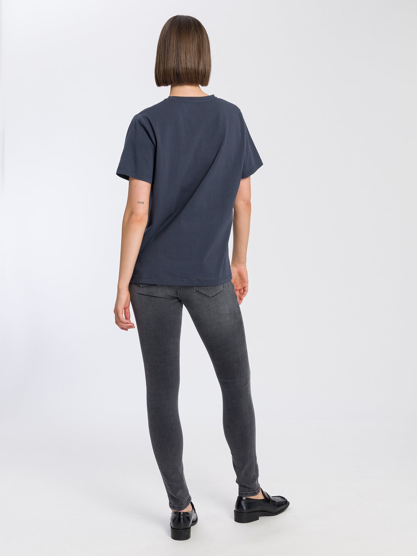 Women's regular t-shirt with floral print grey