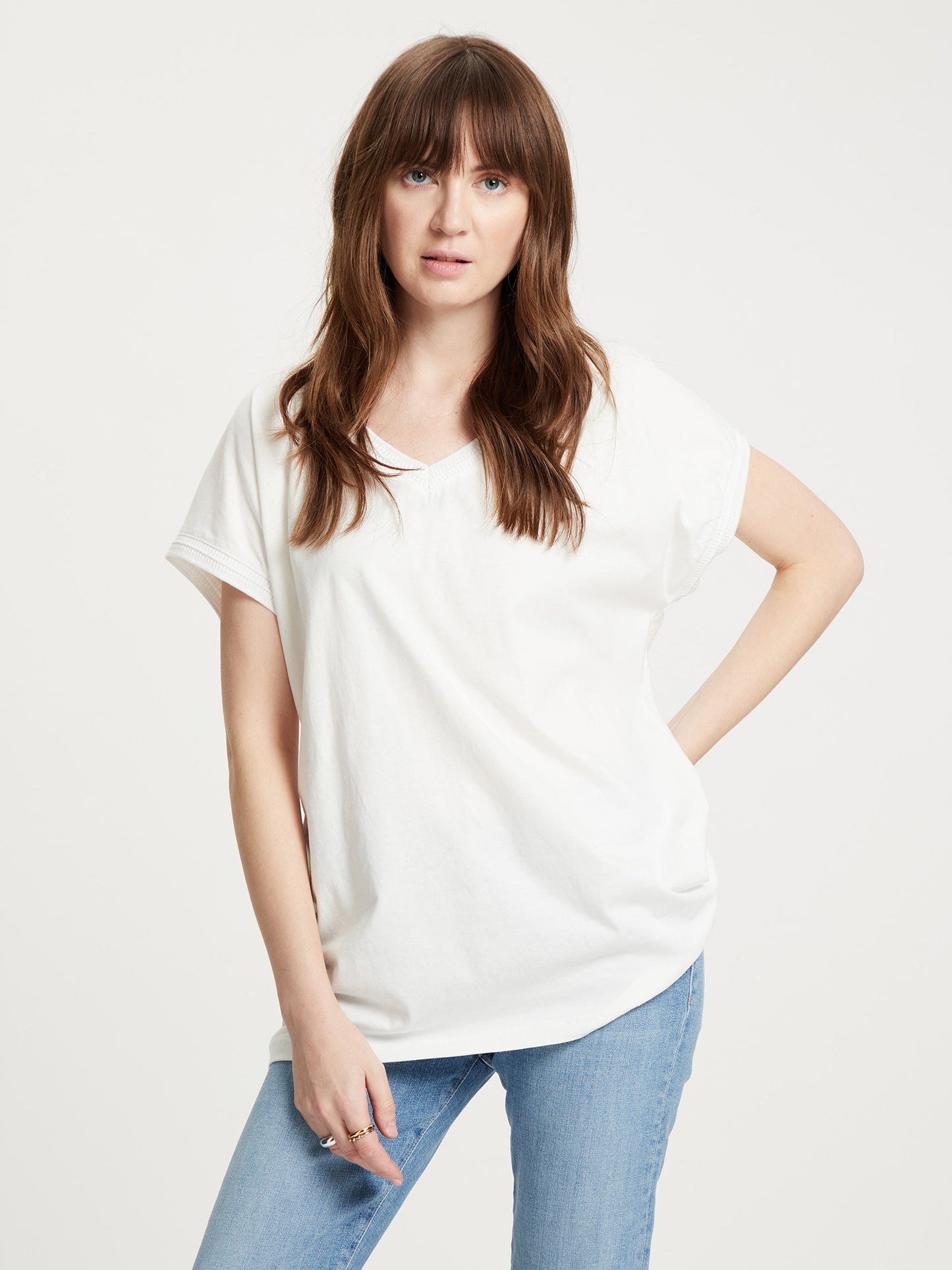Damen Regular T-Shirt mit V-Ausschnitt ecru