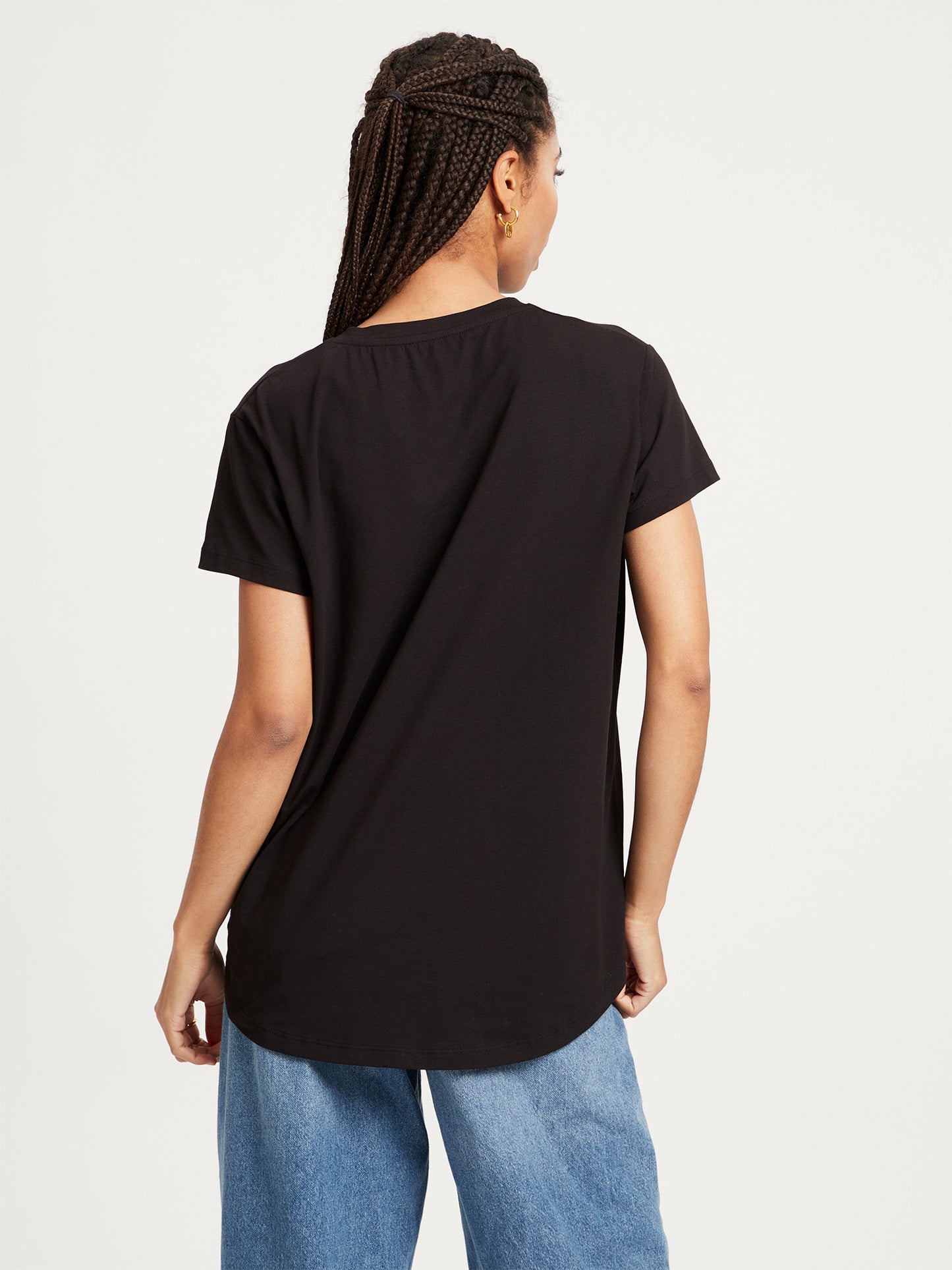 Damen Regular T-Shirt mit Statement-Print schwarz.