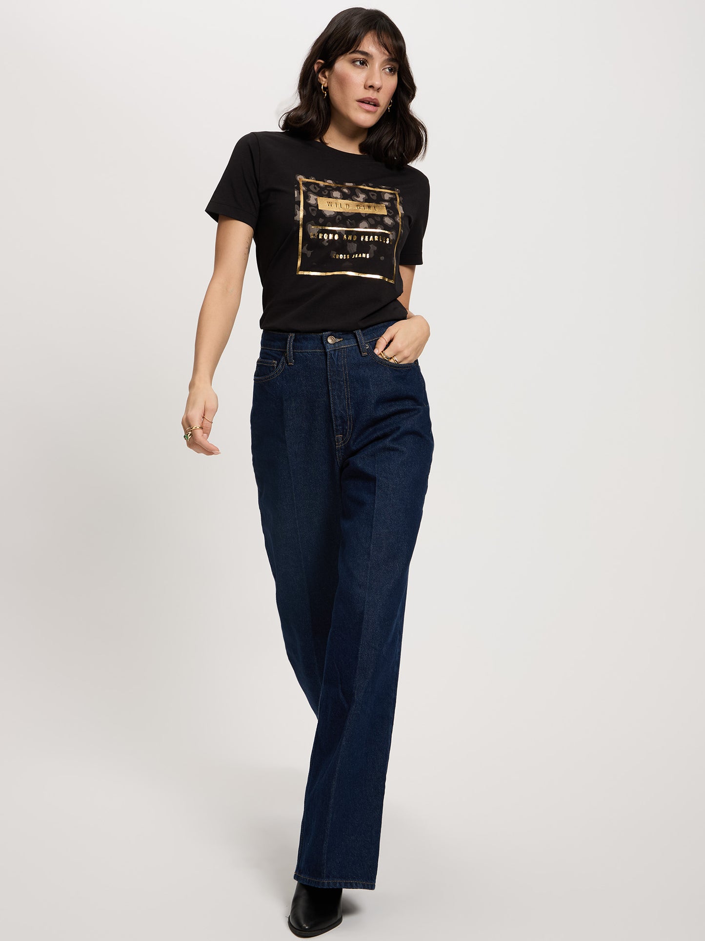 Damen Slim T-Shirt in schwarz