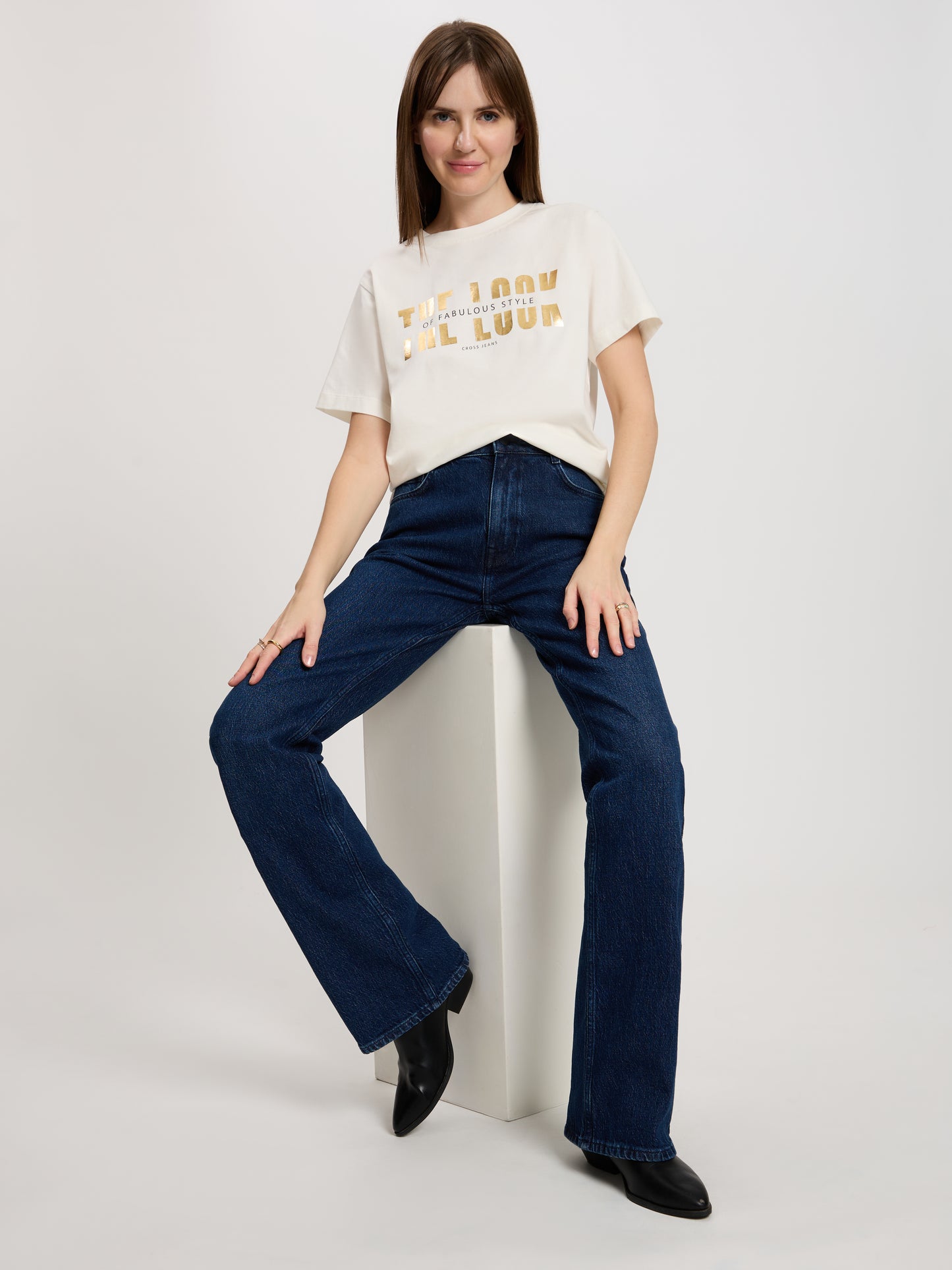 Women's Regular T-Shirt In Ecru