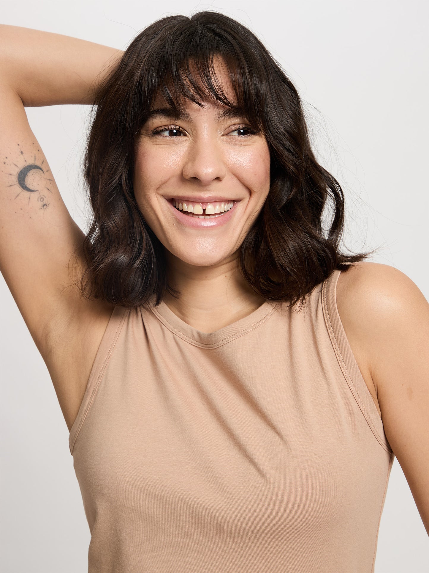 Damen Slim T-Shirt in taupe