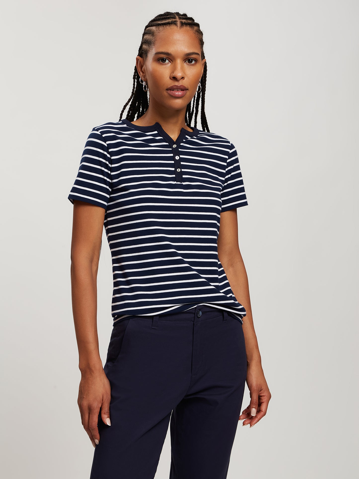Damen Regular T-Shirt in dunkelblau gestreift