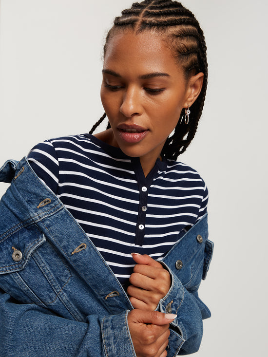 Damen Regular T-Shirt in dunkelblau gestreift