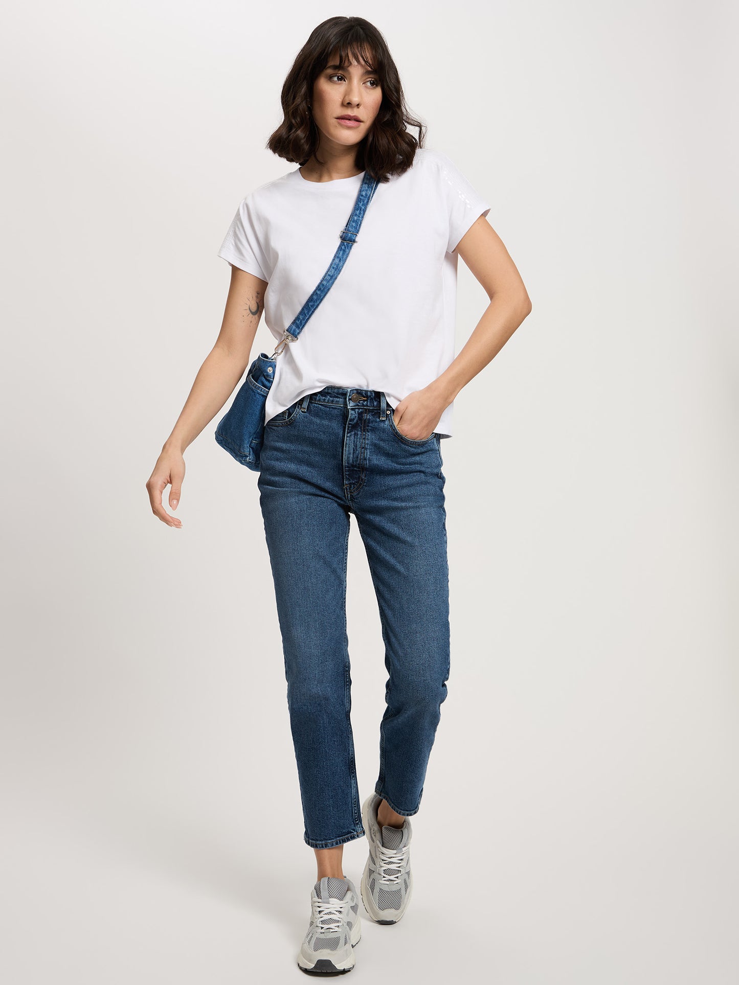 Damen Slim T-Shirt in weiß