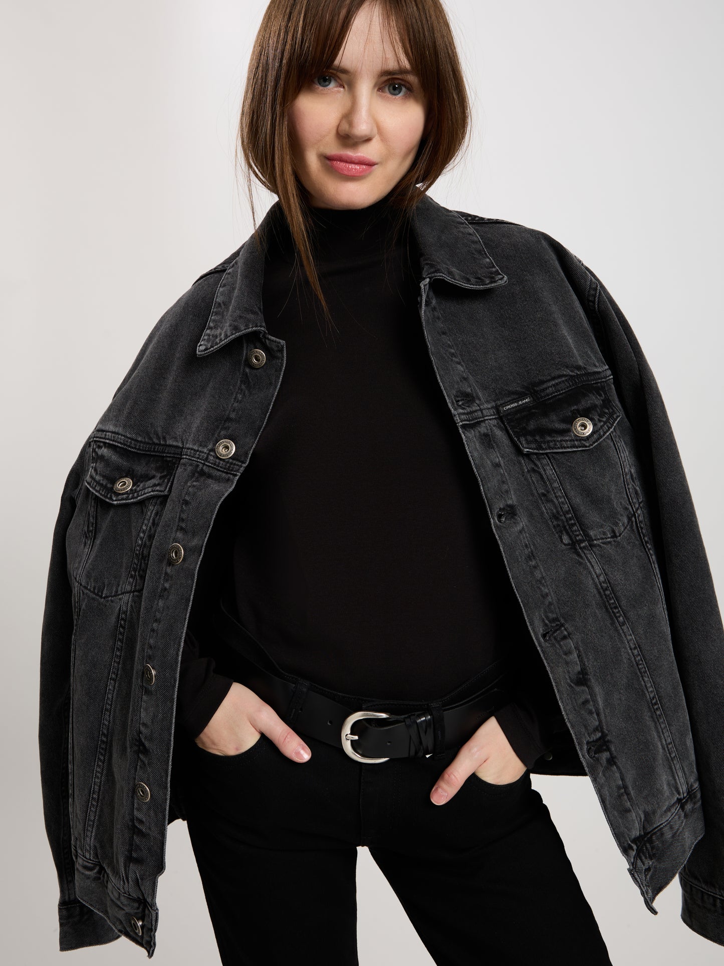 Damen Regular Shirt mit Rollkragen in schwarz