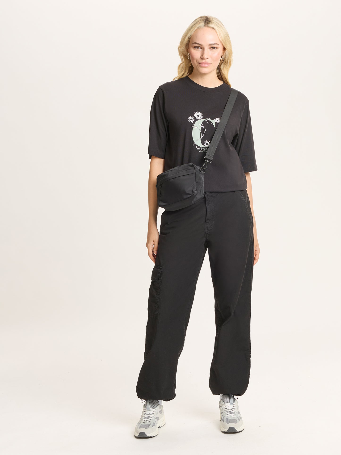 REGULAR FIT T-SHIRT