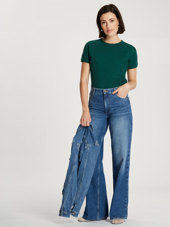REGULAR FIT  T-SHIRT