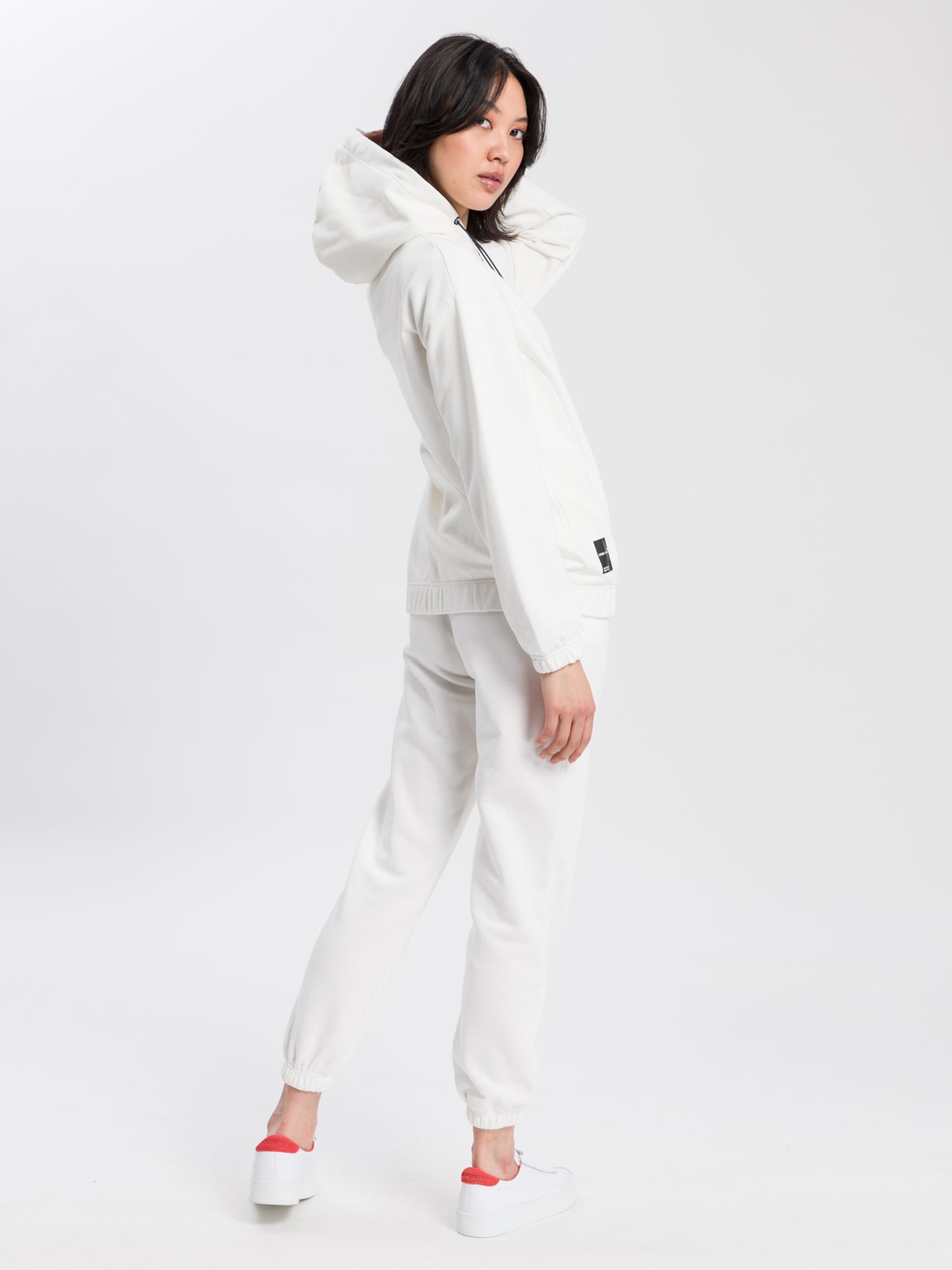 Women's regular hoodie with pockets white