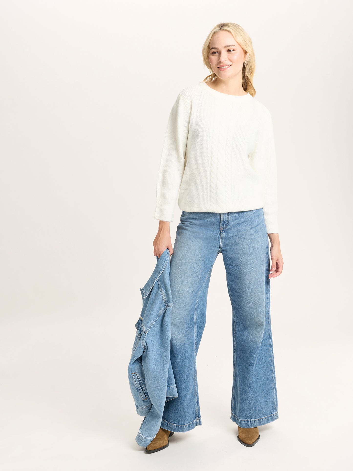 REGULAR FIT  SWEATSHIRT