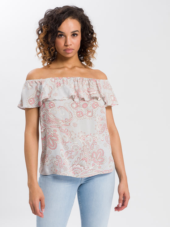 Ladies short sleeve top with floral pattern in light pink
