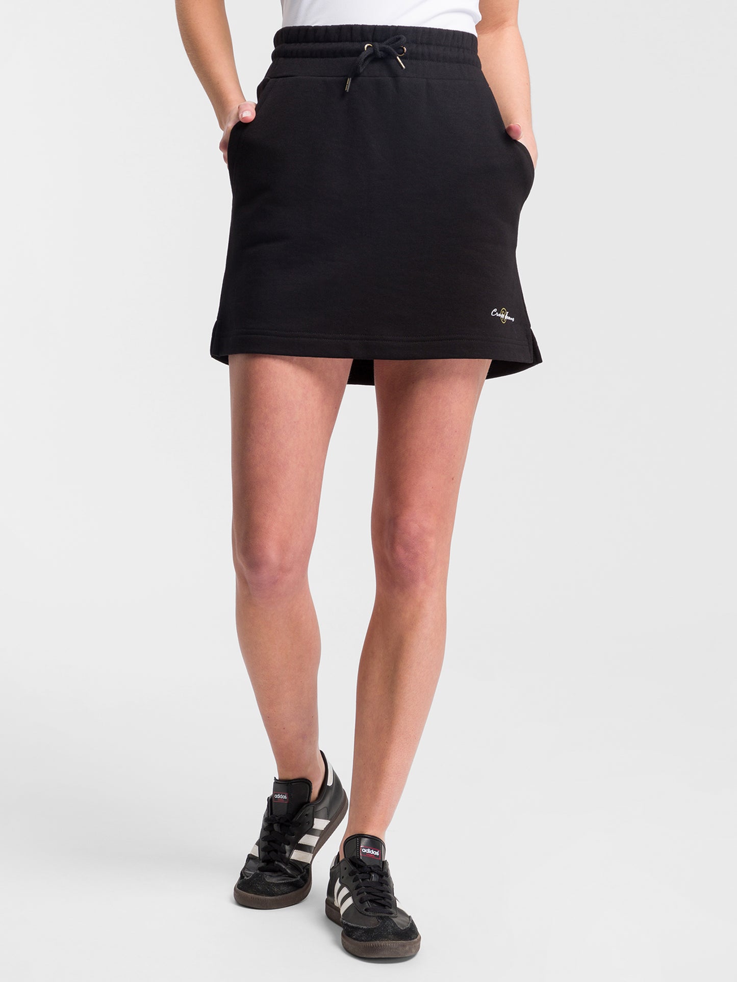 Ladies skirt with print in black