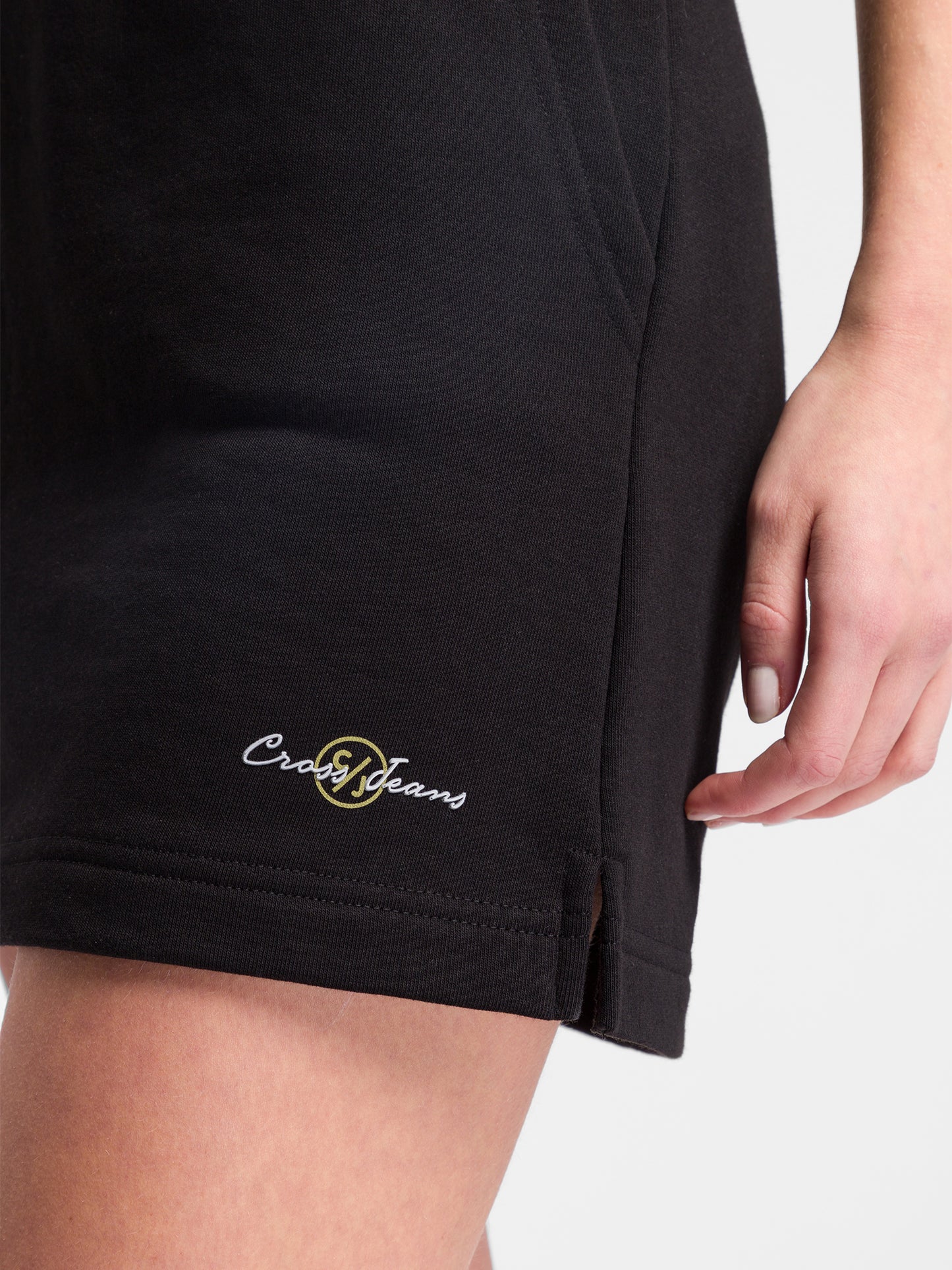 Ladies skirt with print in black