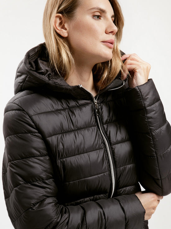 Damen Regular Winterjacke in schwarz