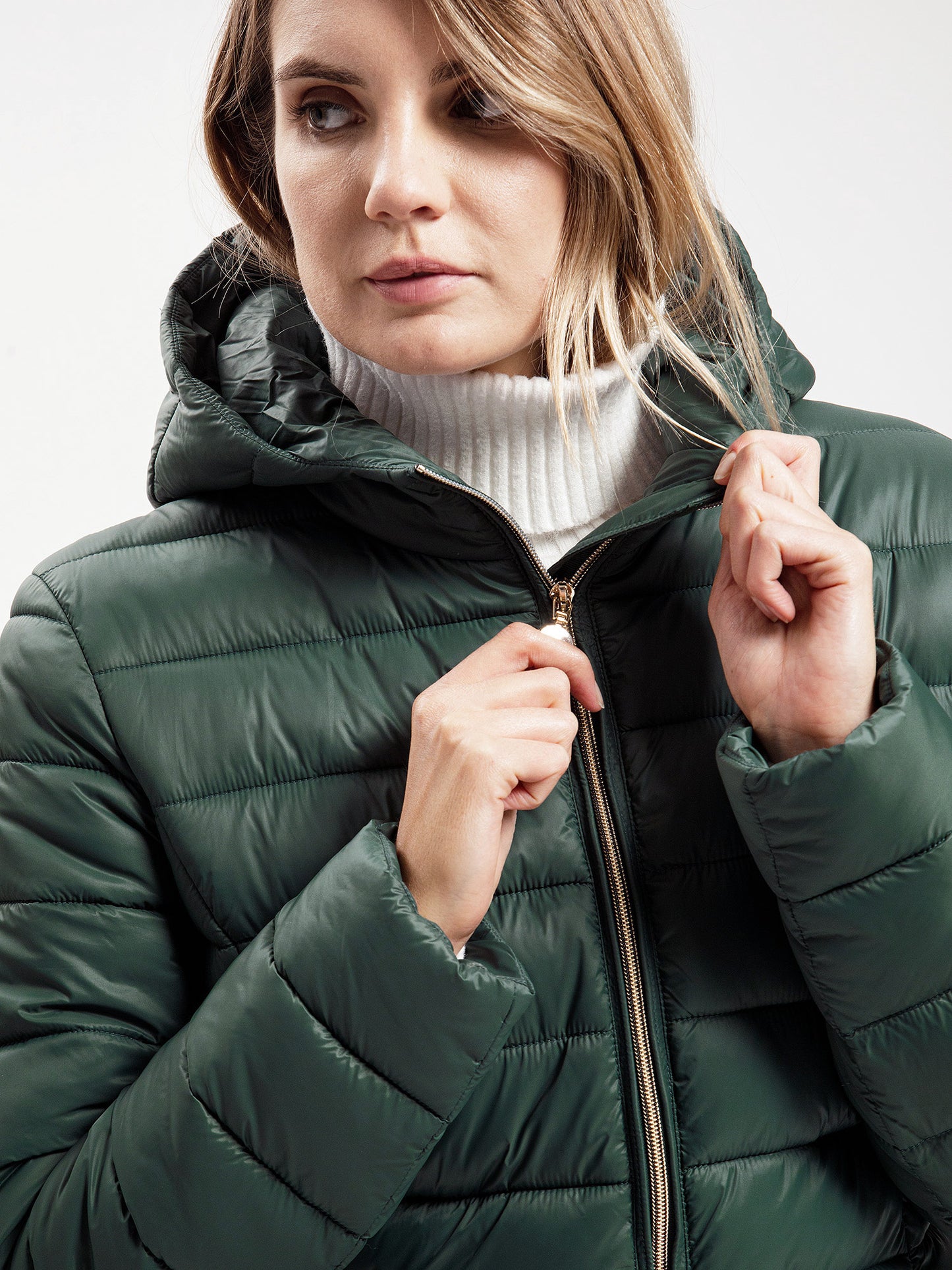 Women's regular winter jacket in green