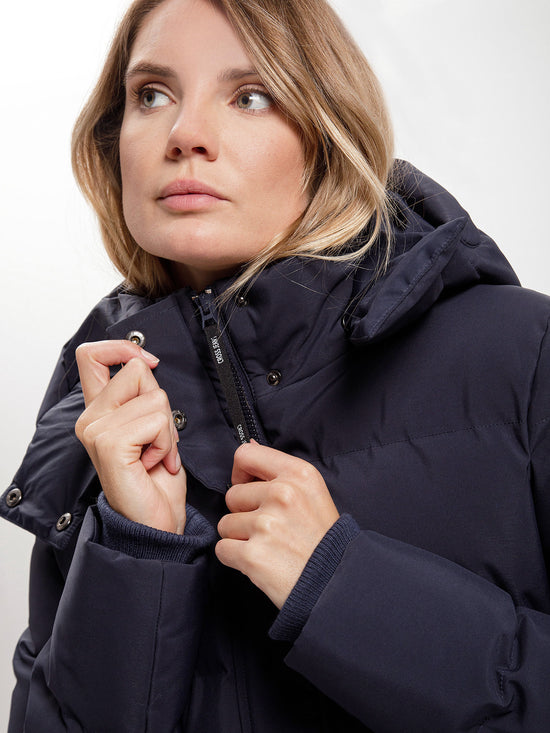 Women's regular short coat in blue