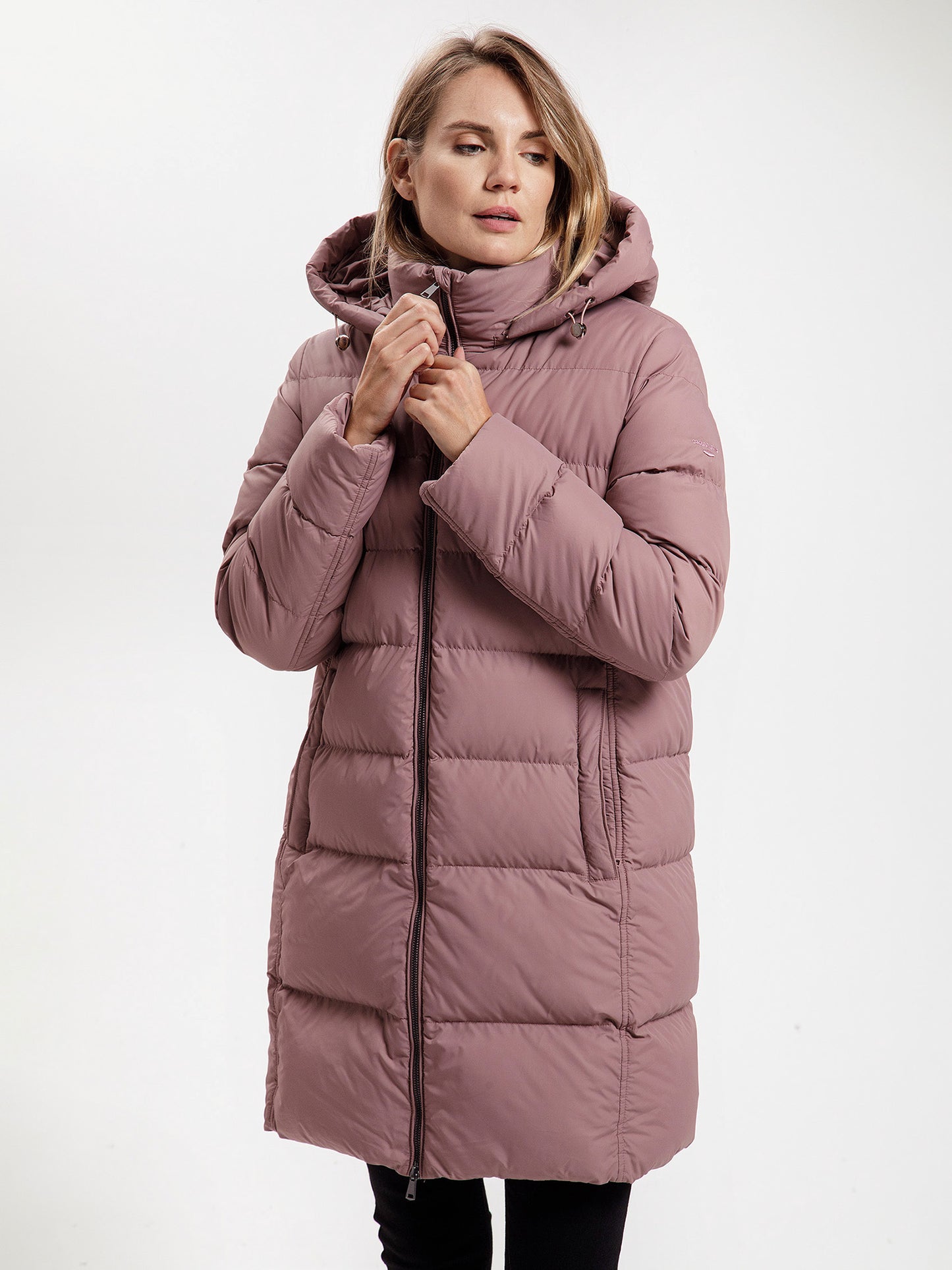 Women's regular short coat in pink