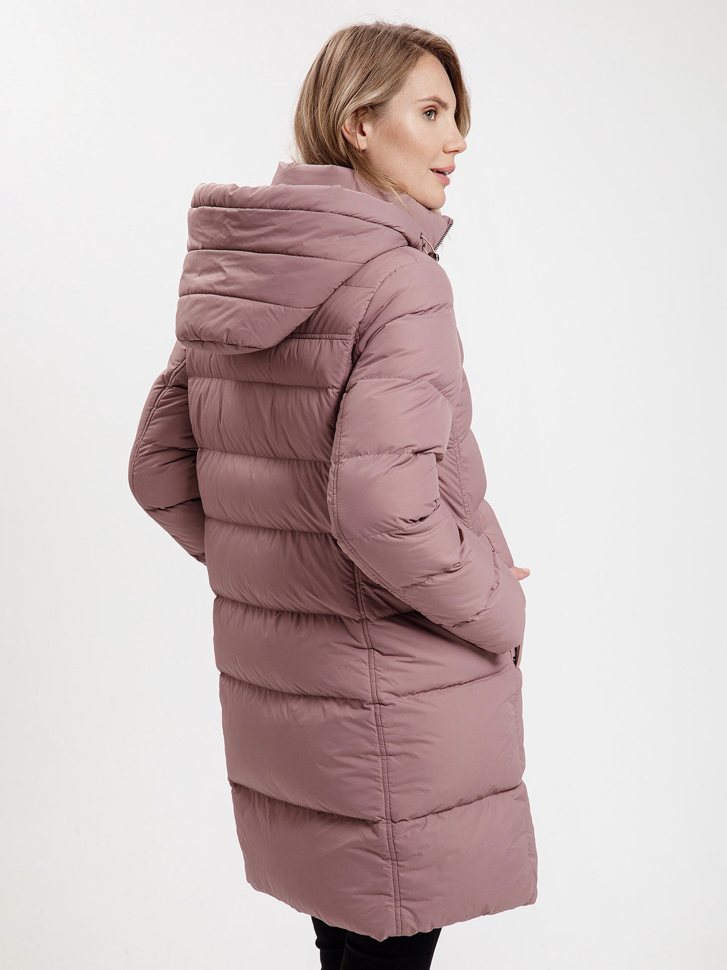 Women's regular short coat in pink
