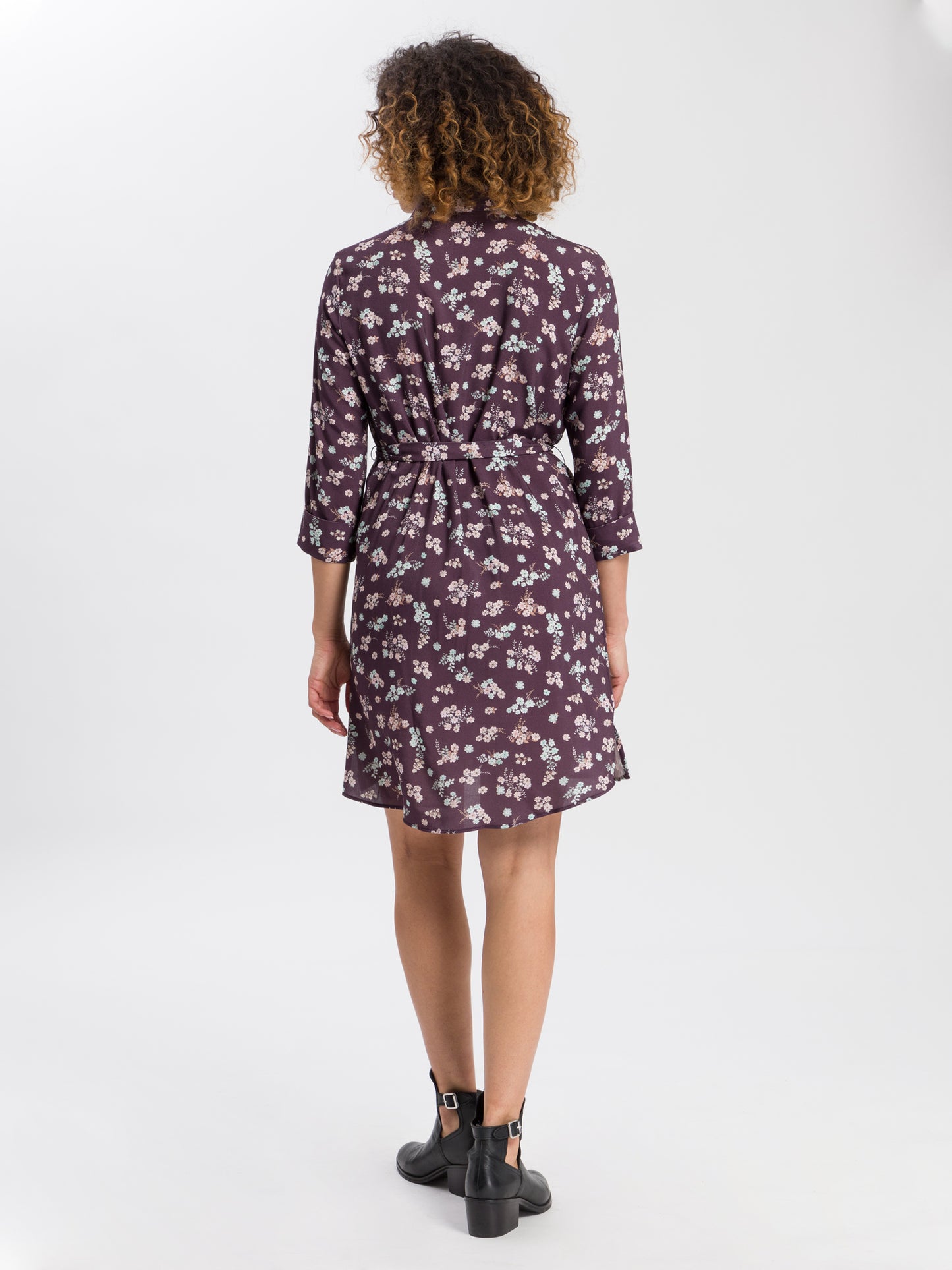 Damen Kleid mit Blumenmuster lila