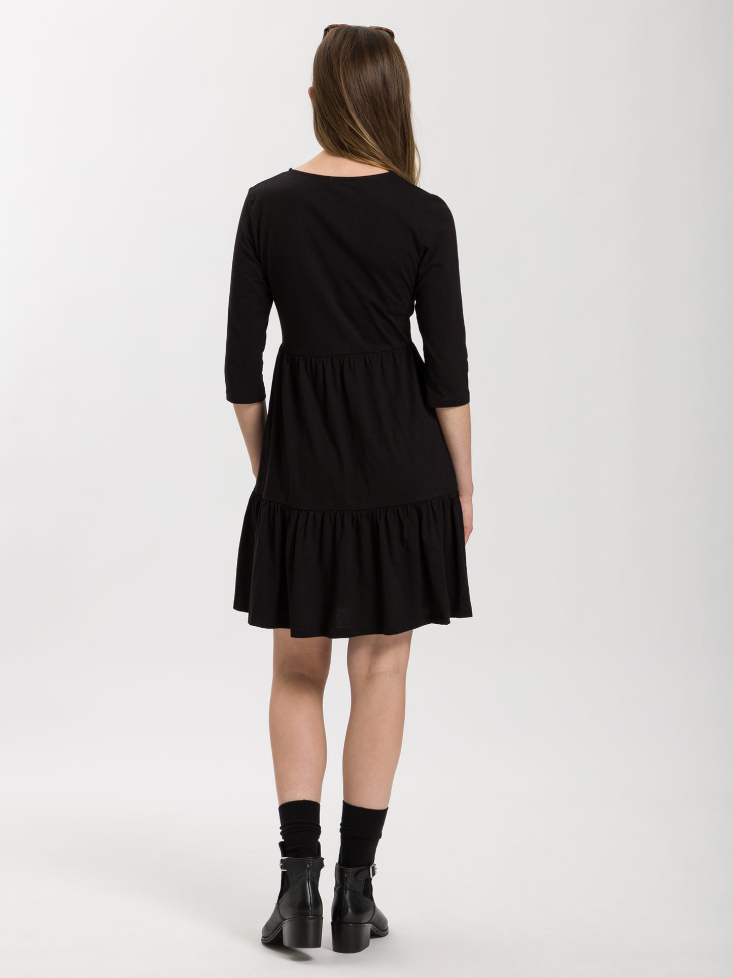 Women's casual dress in black