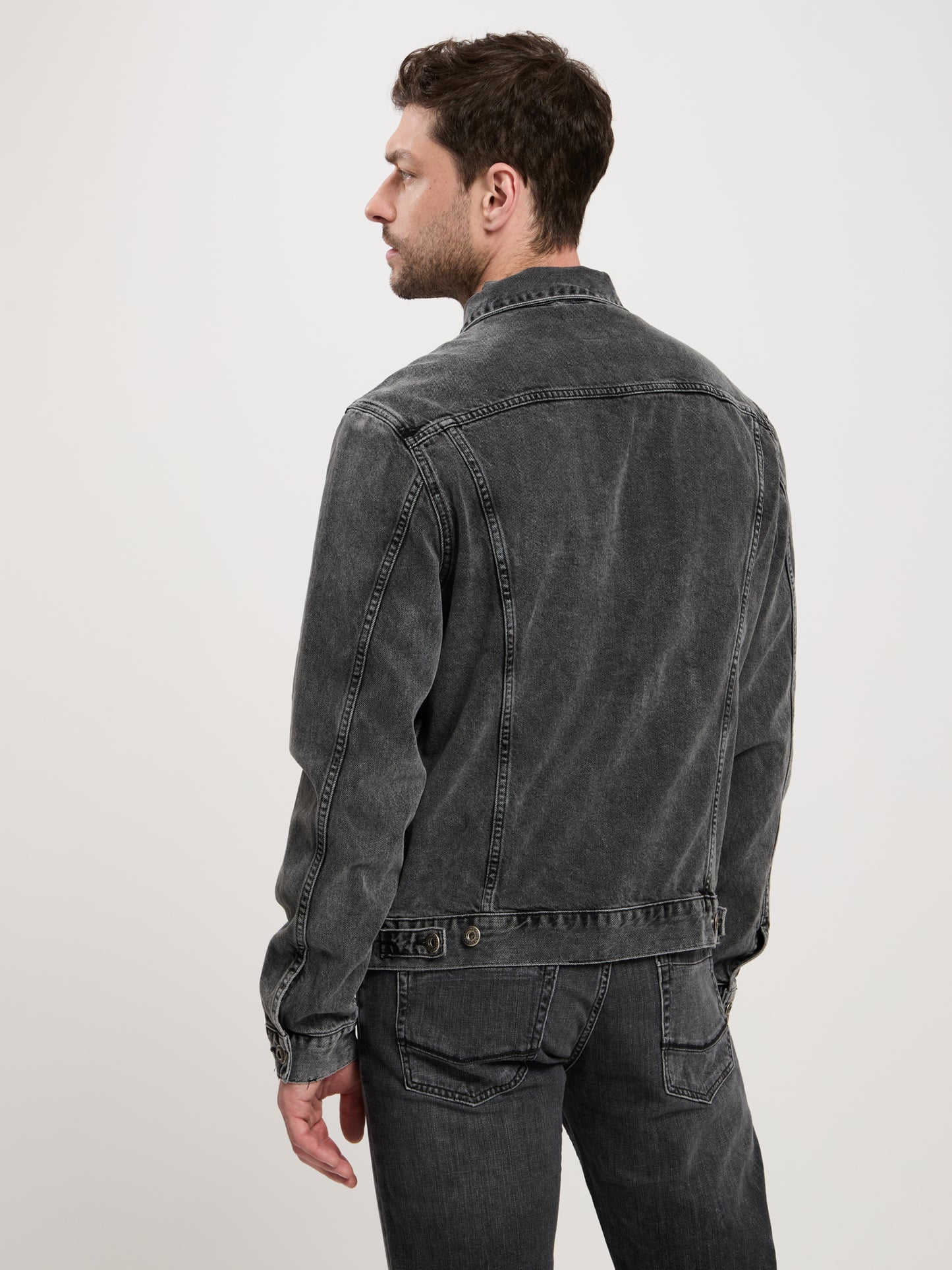 Men's regular denim jacket with button placket anthracite