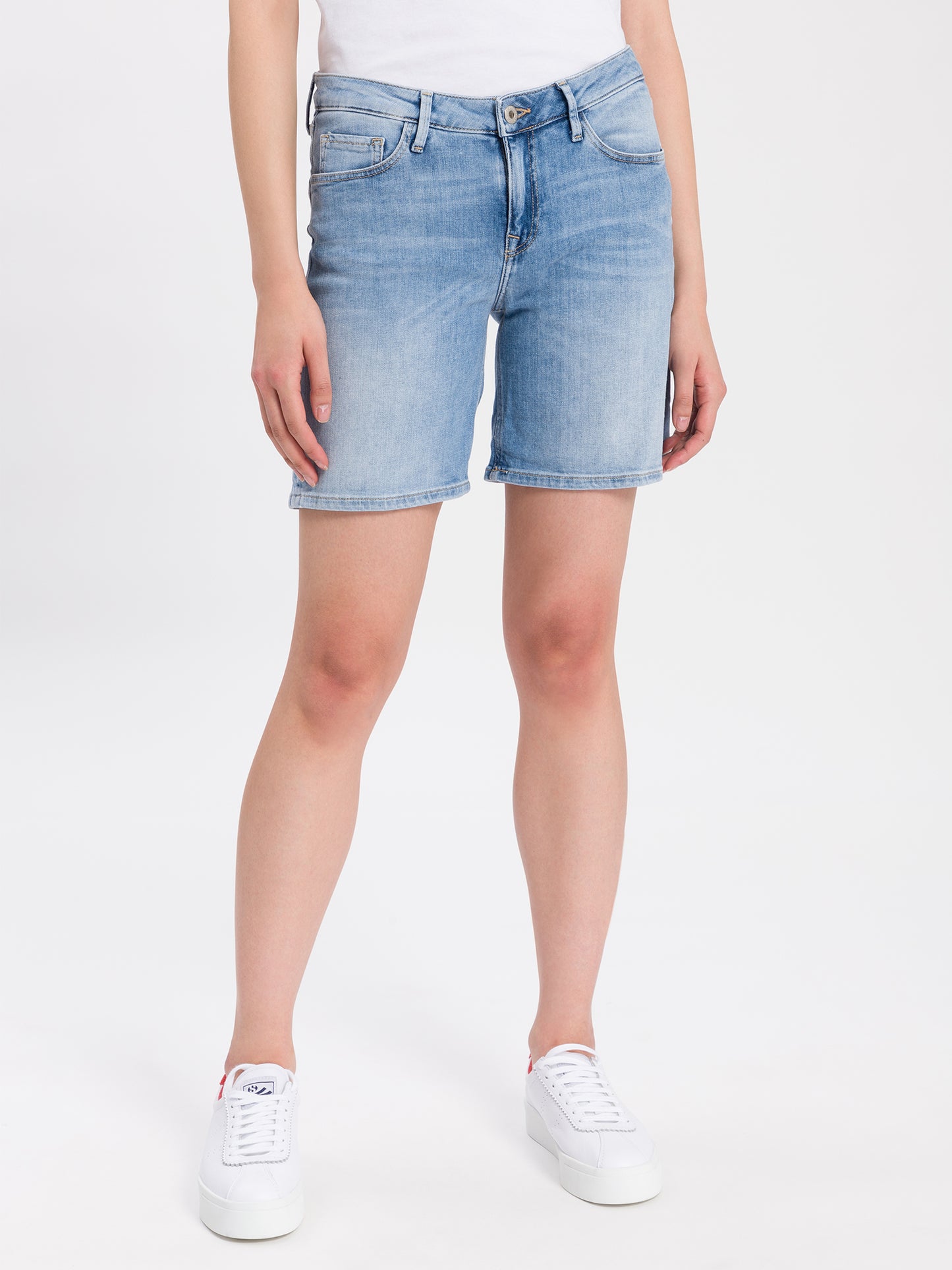 Zena Damen Jeans Slim Shorts hell blau