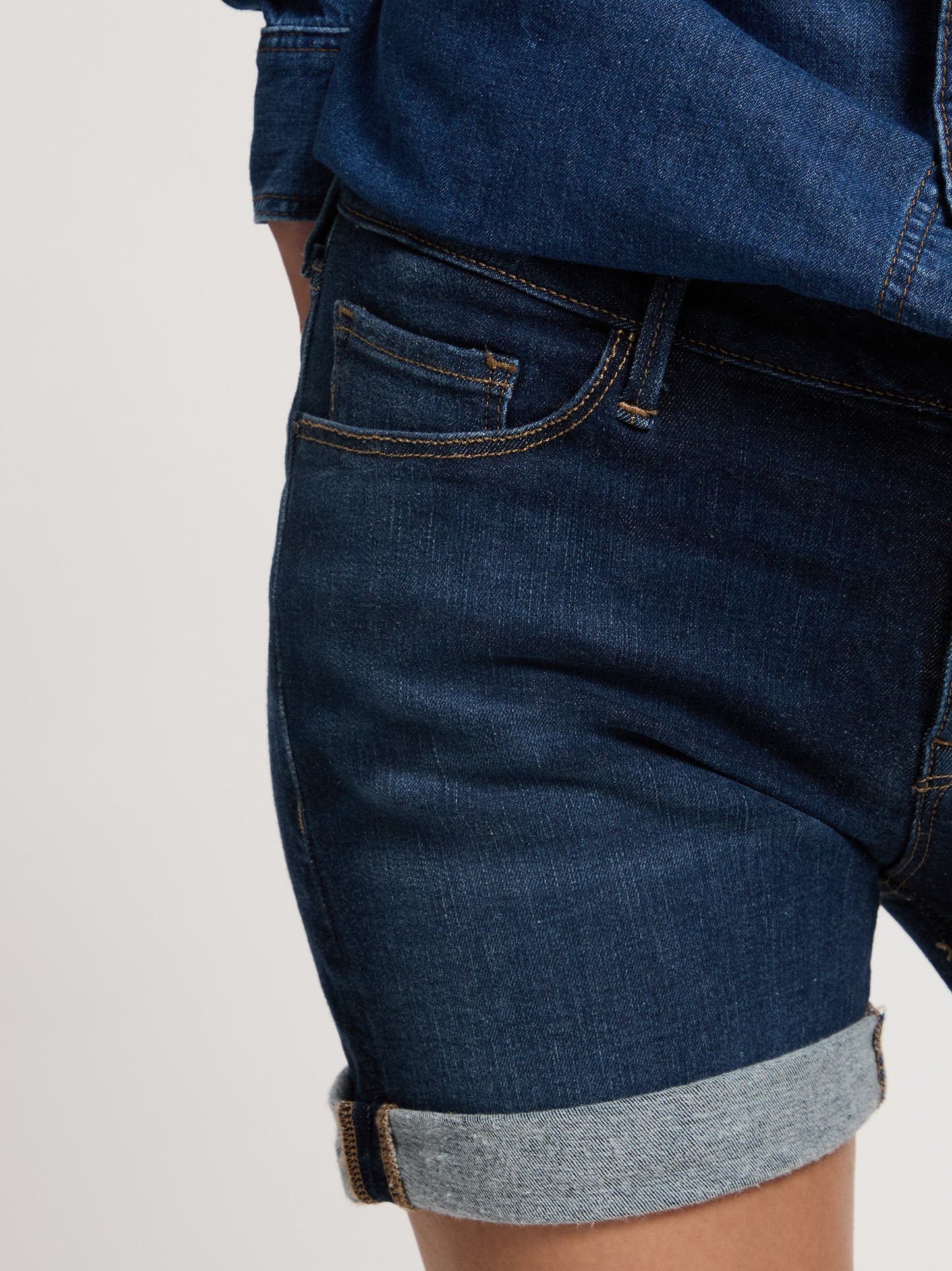 Zena Damen Jeans Slim Shorts dunkelblau
