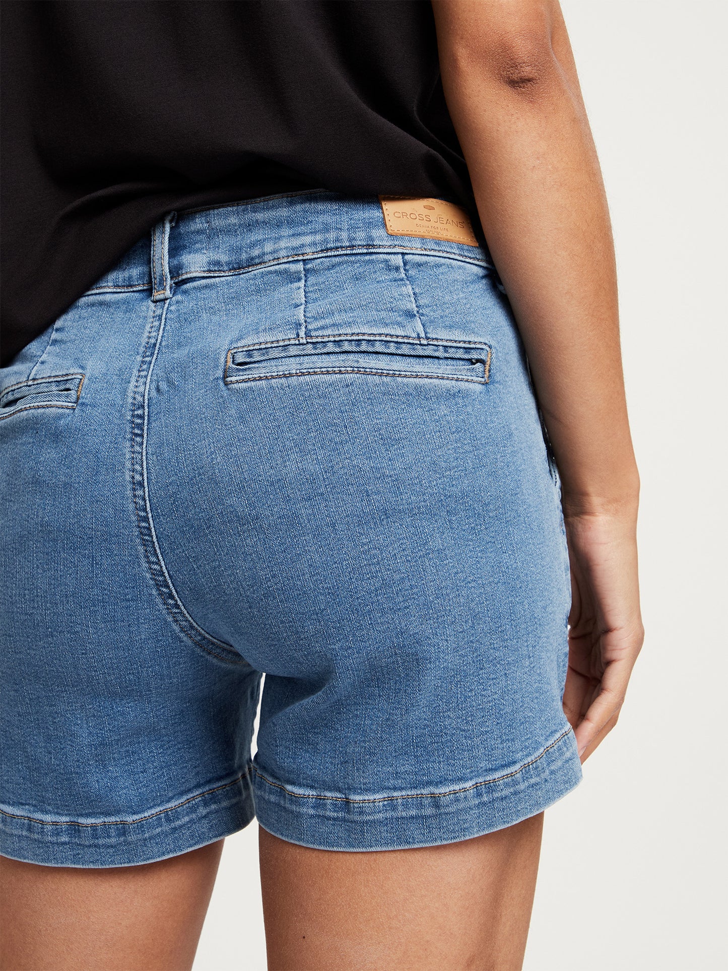 Arya Damen Chino-Shorts Regular Fit blau