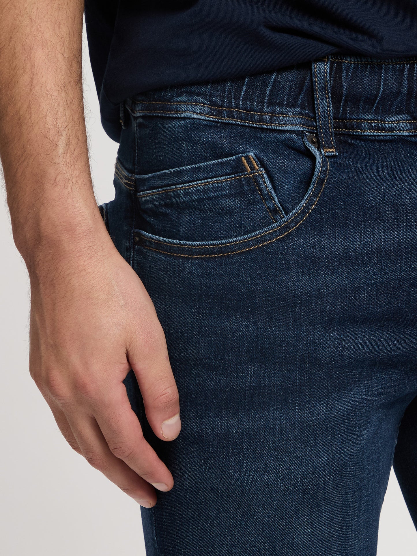 Jed Herren Jeans Joggershorts dunkelblau
