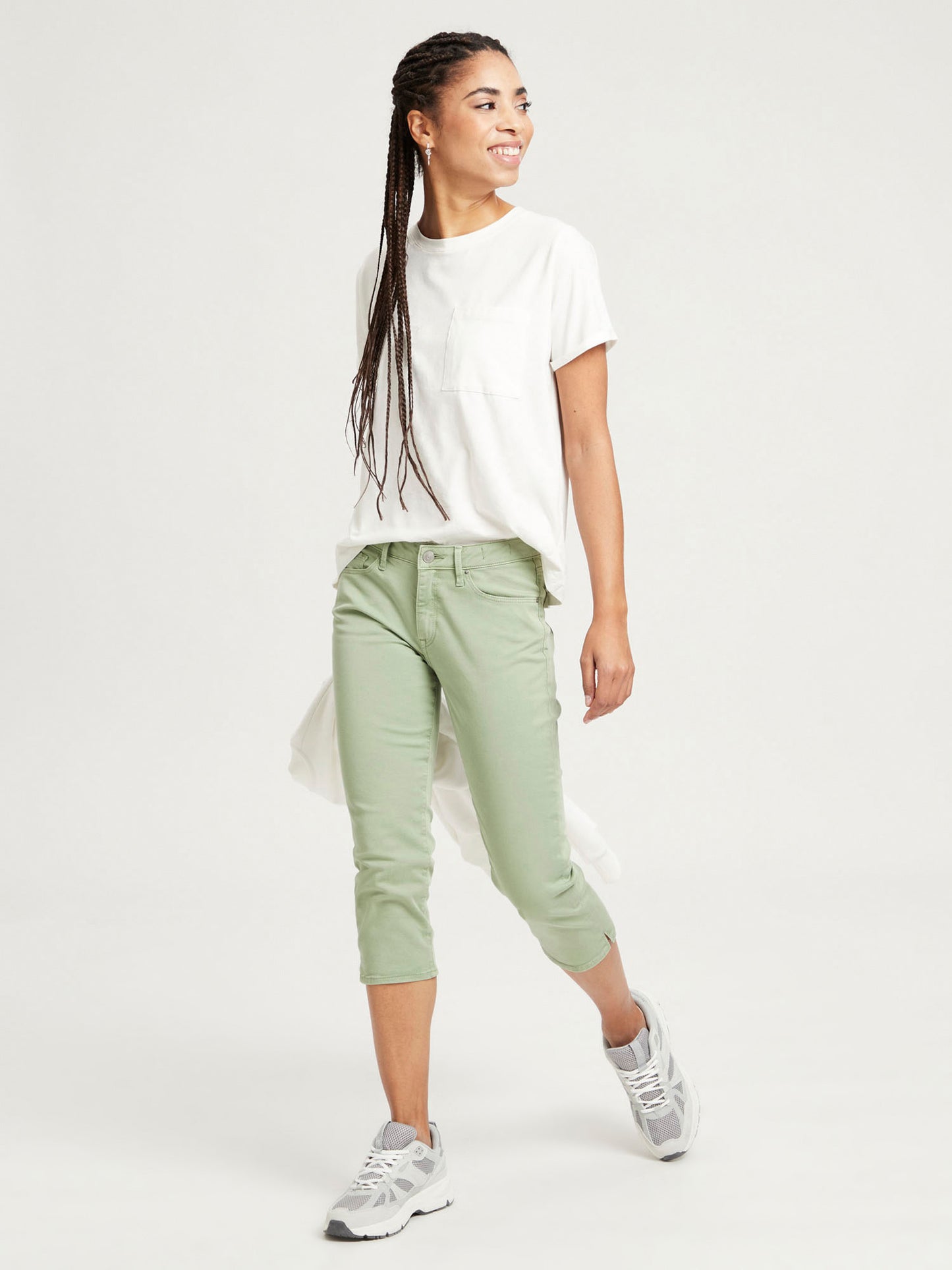 Amber women's slim fit capri jeans mint.