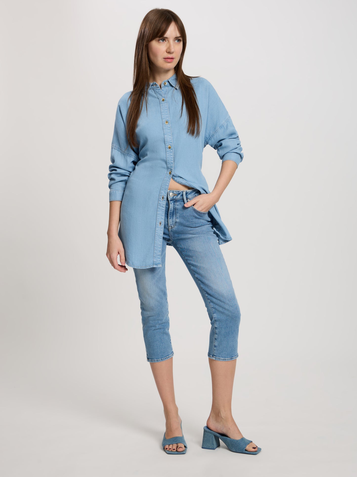 Amber Damen Capri helles mittelblau