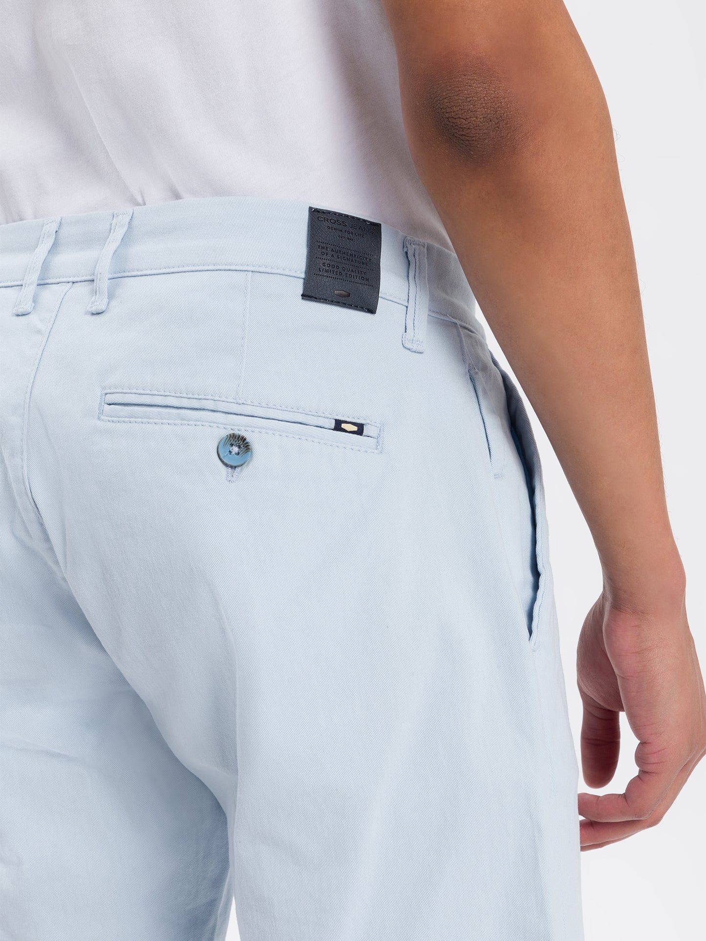 Leom men's jeans regular shorts light blue