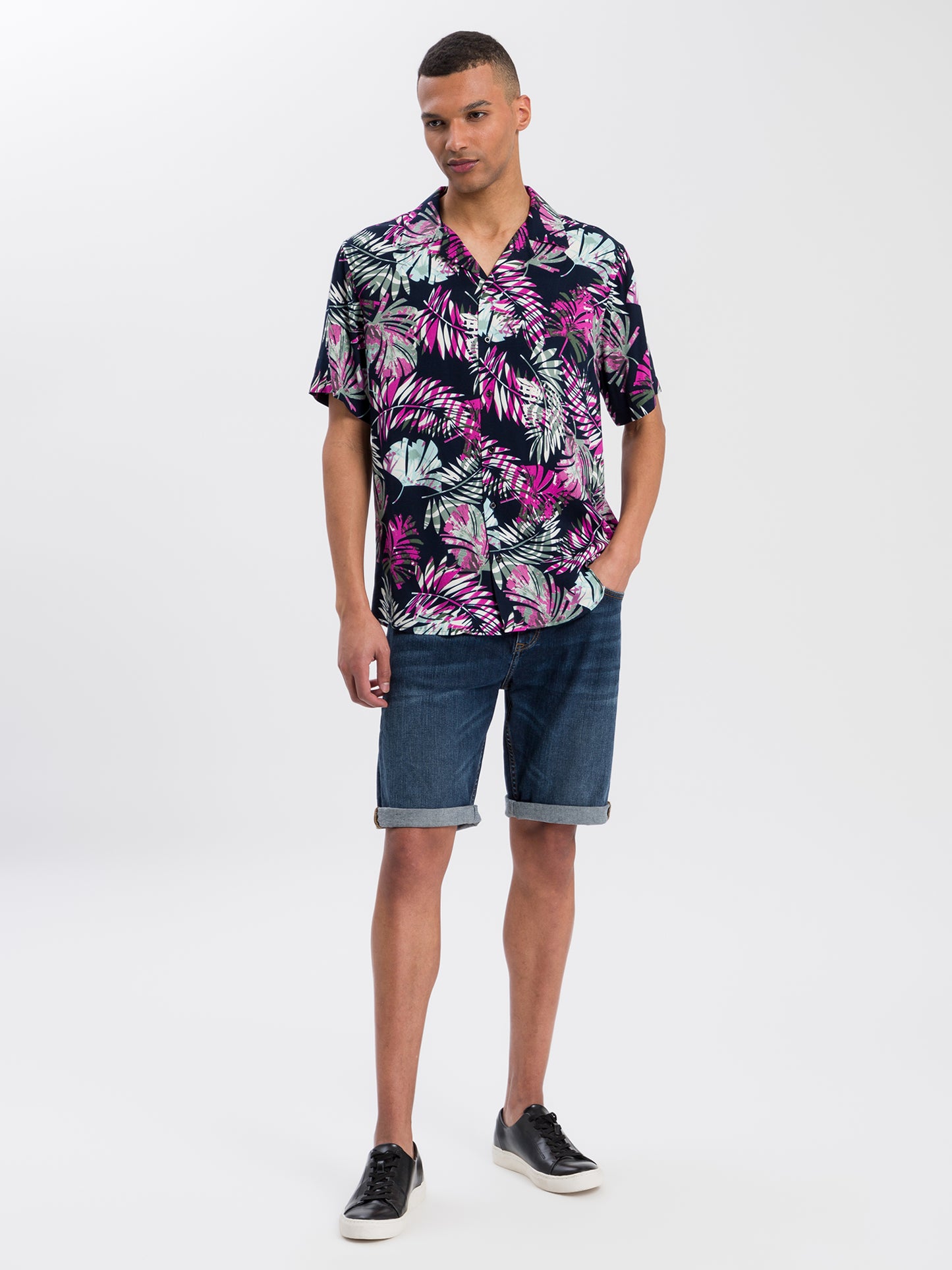 Leom men's jeans regular shorts dark blue