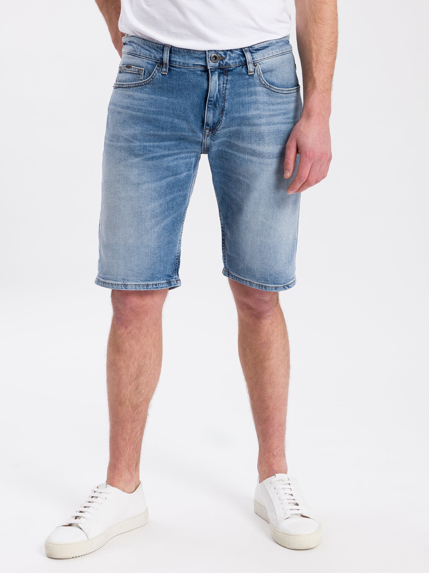 Leom Herren Jeans Regular Shorts hell blau