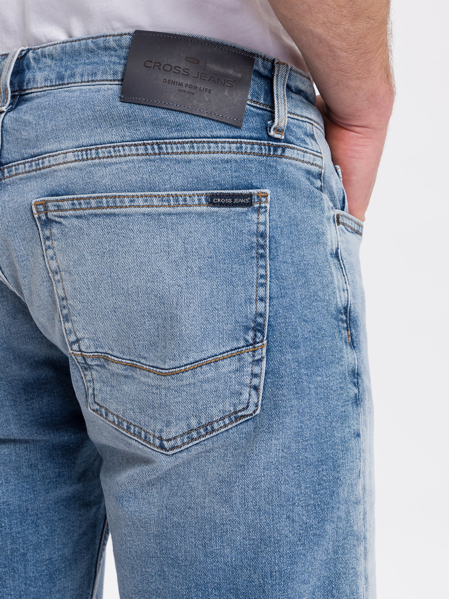 Leom men's jeans regular shorts light blue
