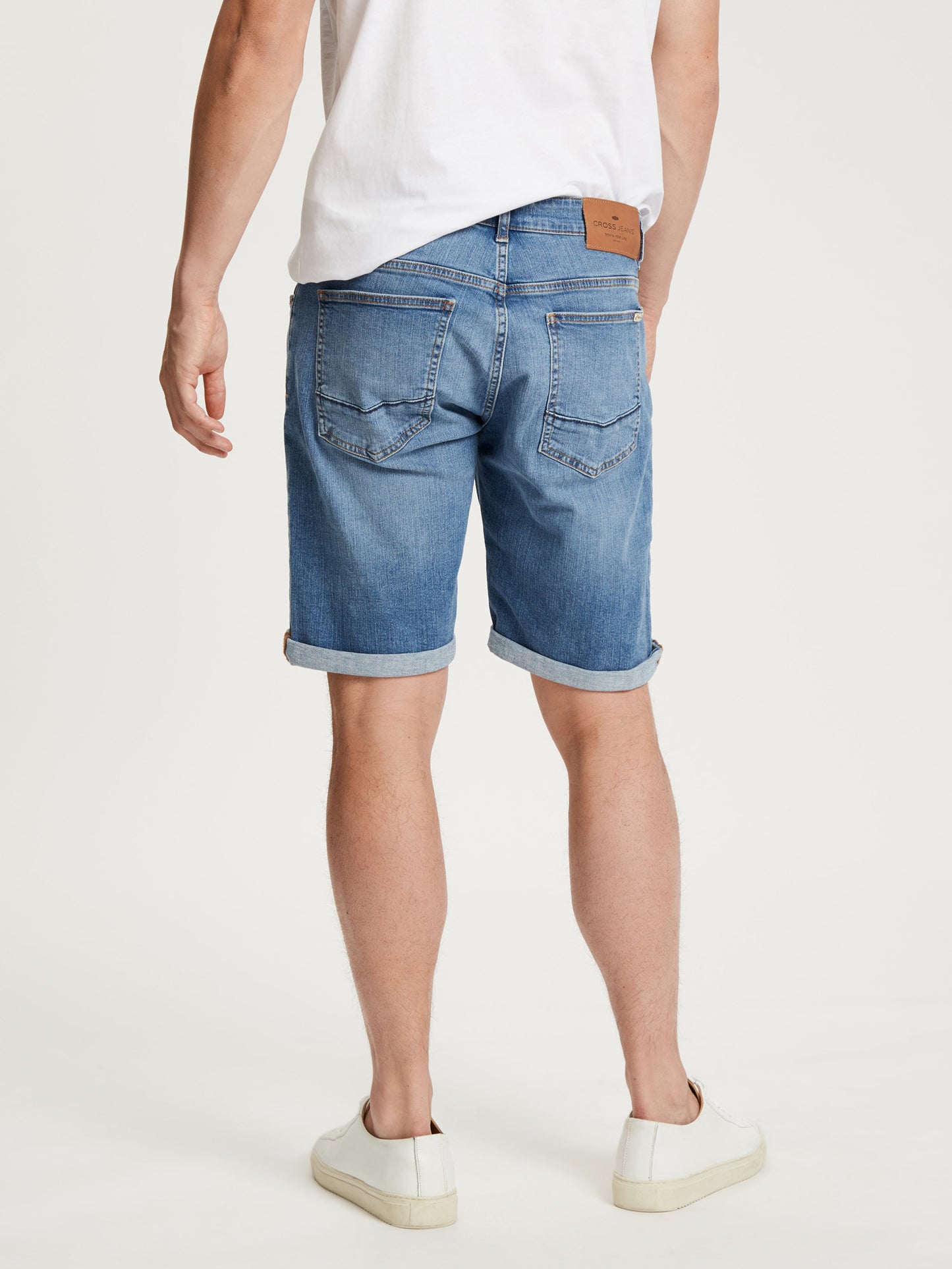 LEOM | HERREN JEANS SHORTS