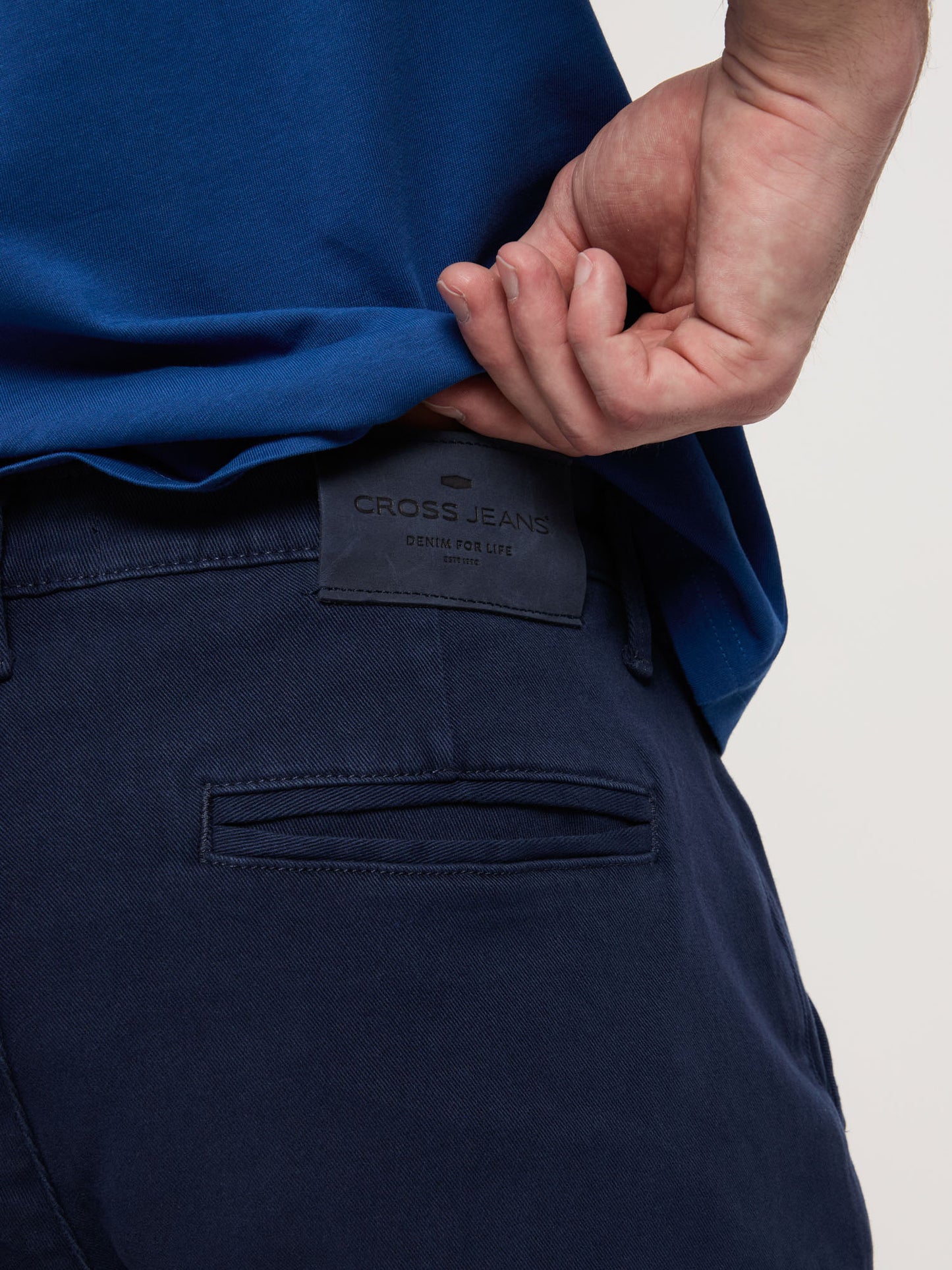 Leom men's denim shorts regular fit navy blue.
