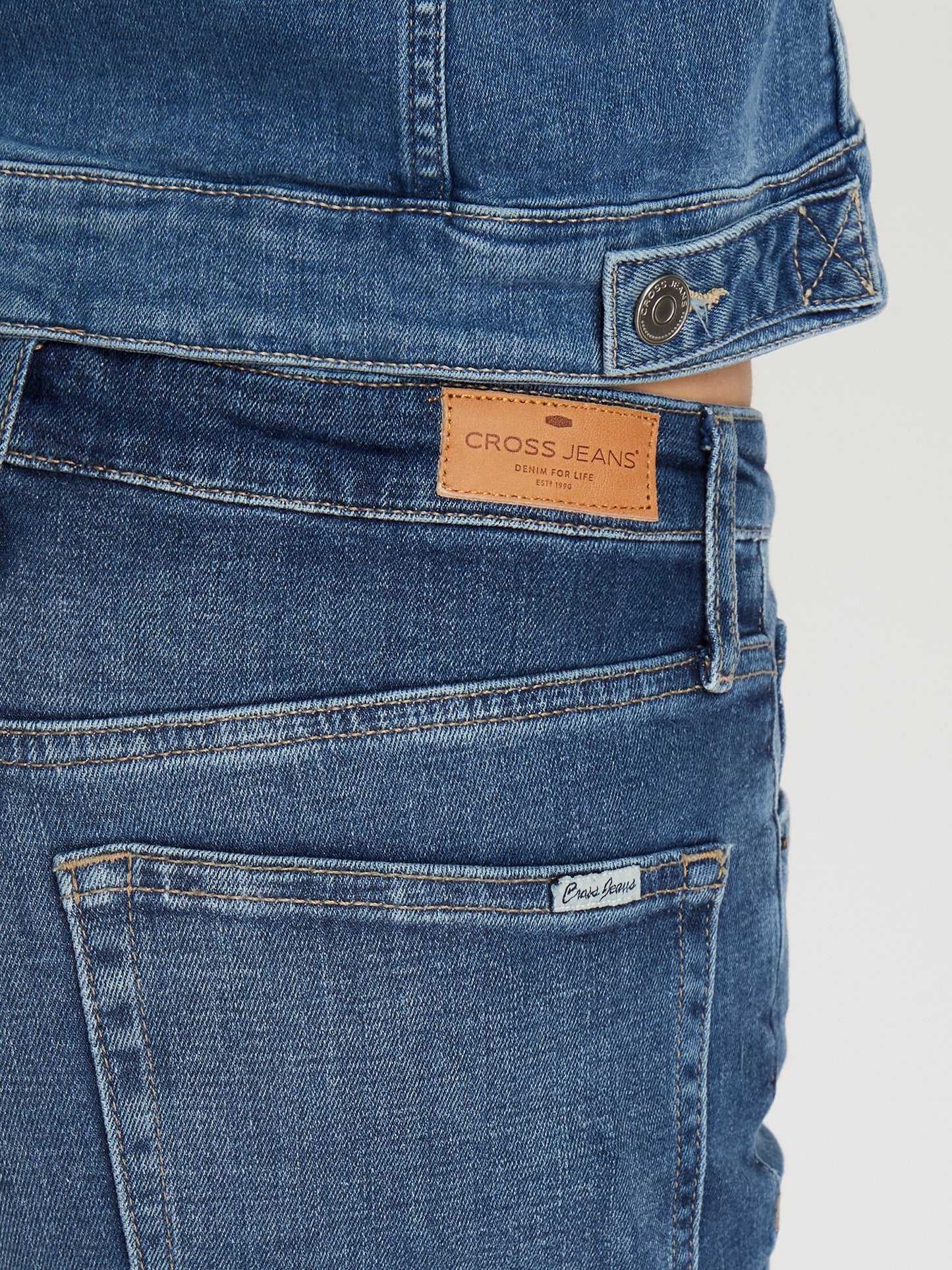 Brooke Damen Jeans Shorts Mid Waist mittelblau