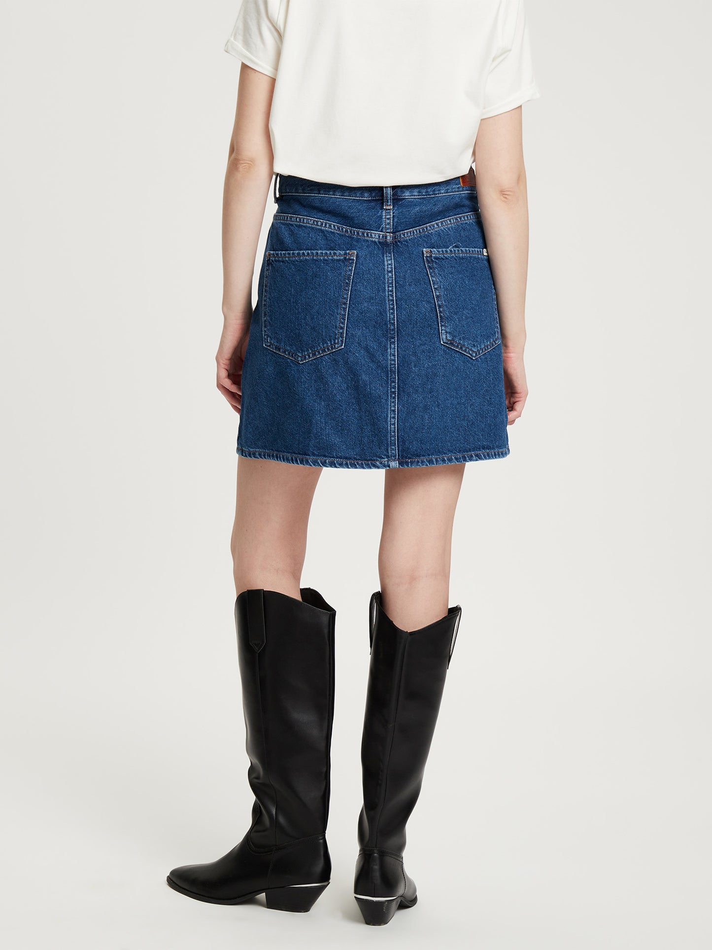 Women's regular mini skirt five-pocket style blue