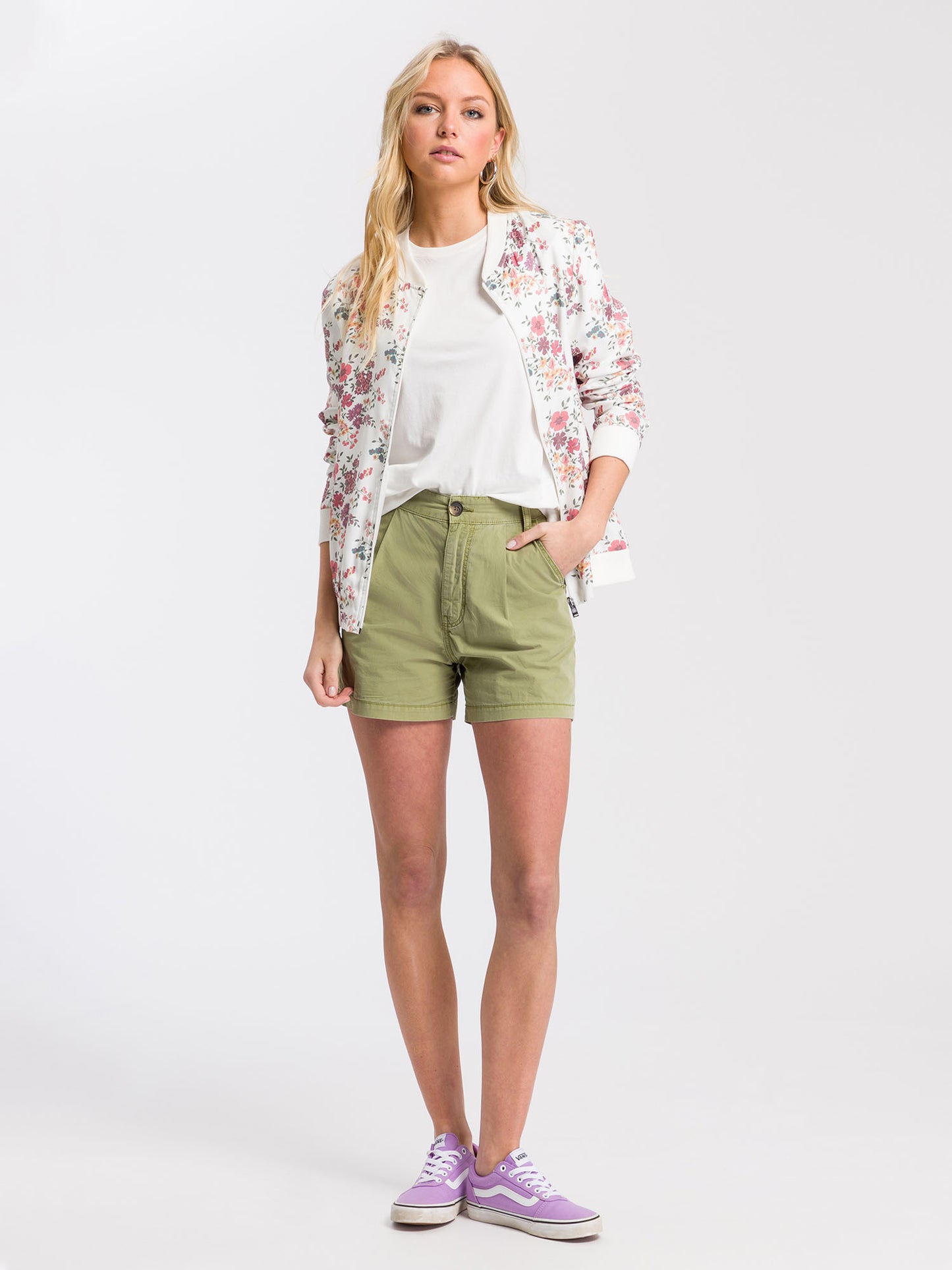 Women's chino shorts khaki