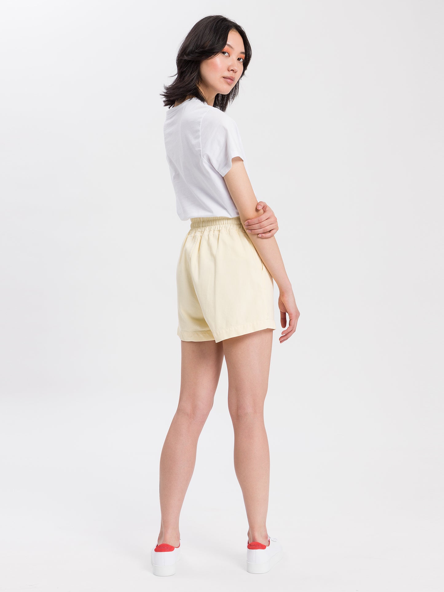 Damen Jogger Shorts gelb