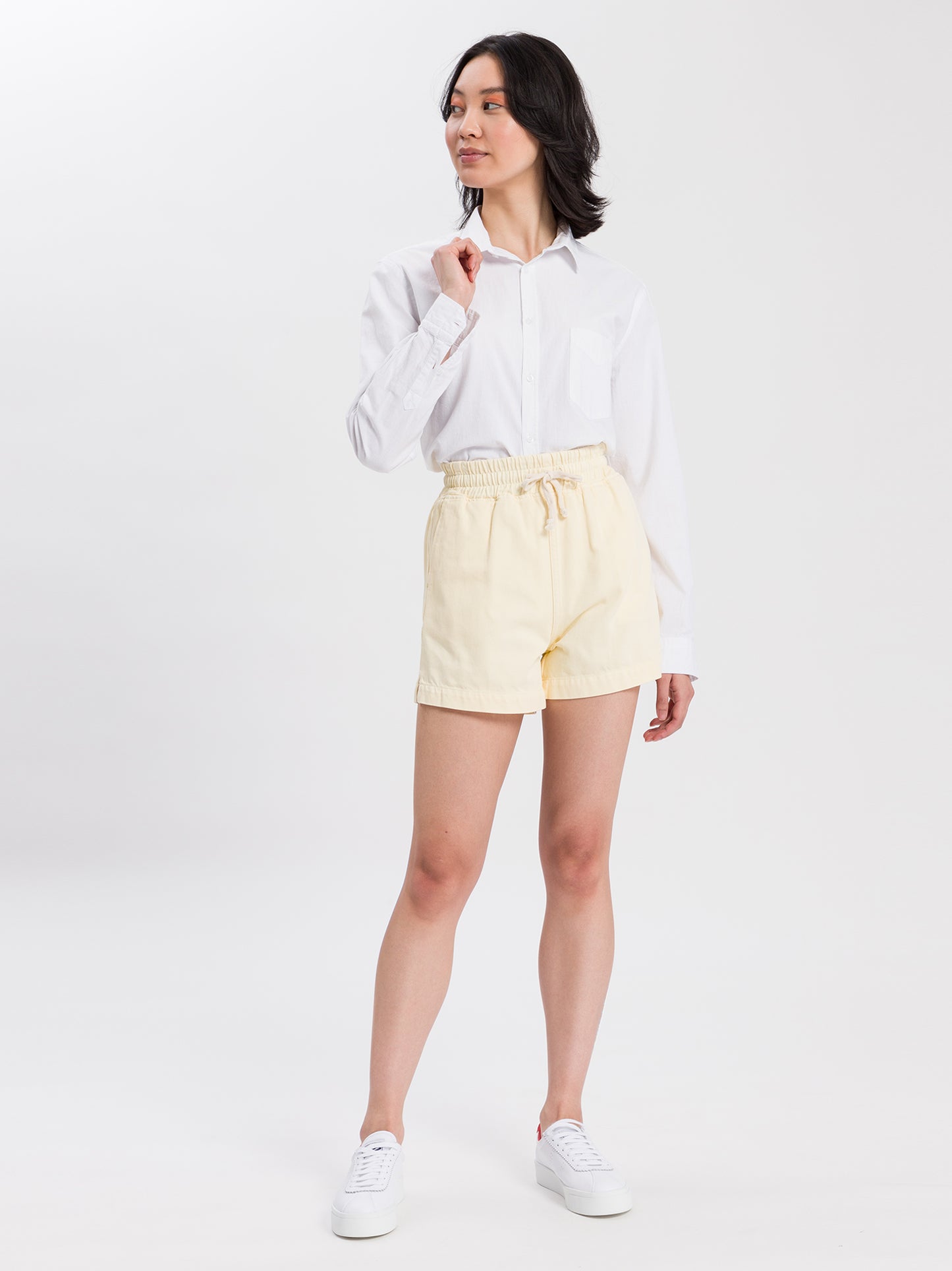 Damen Jogger Shorts gelb