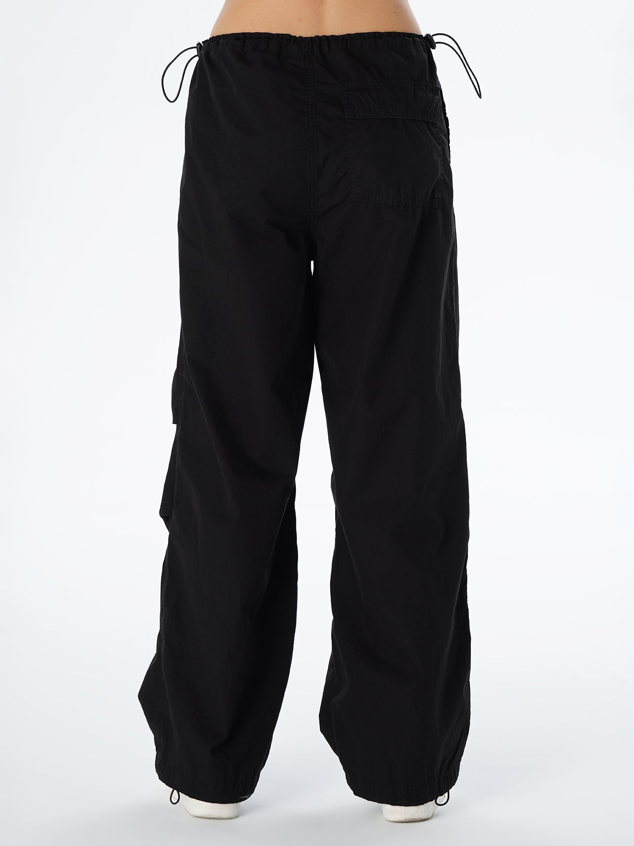 Women's Parachute pants in black