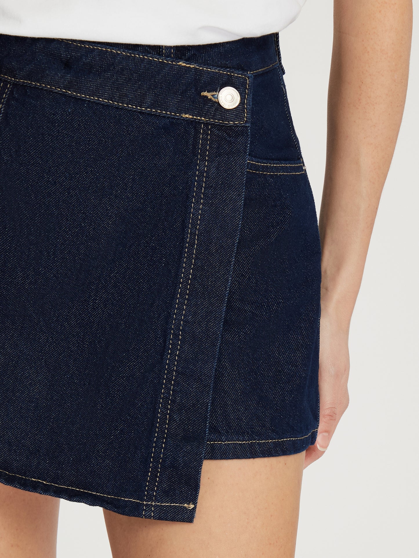 Damen Shorts in dunkelblau